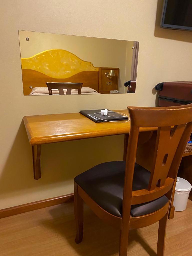 Quarto Queen com Acesso a Pessoas com Mobilidade Condicionada