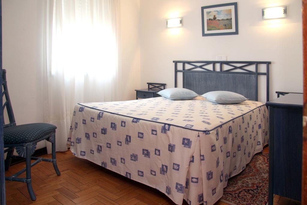 Quarto Duplo