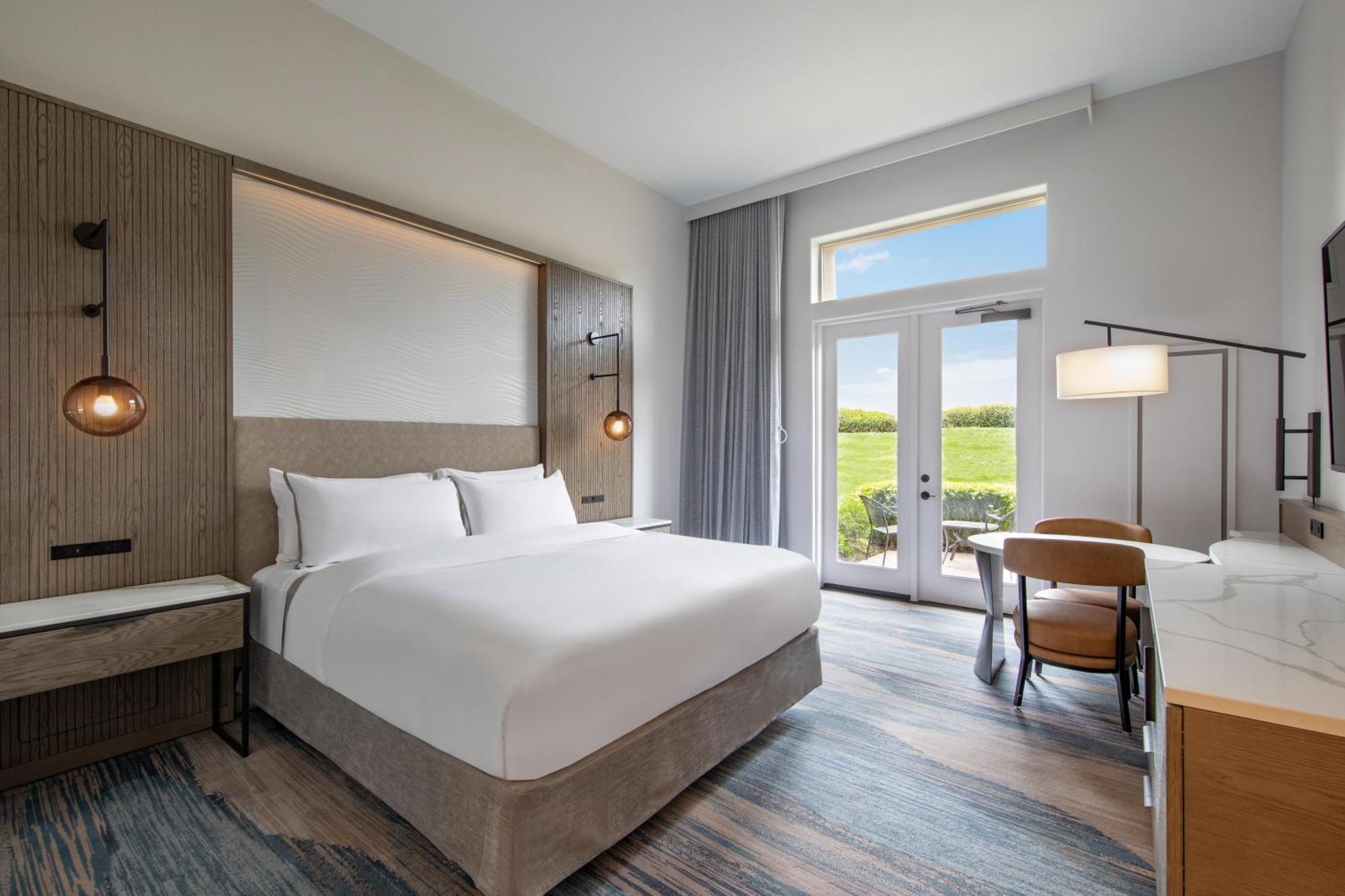 Guest Room 1 King,1580179722:JPEG