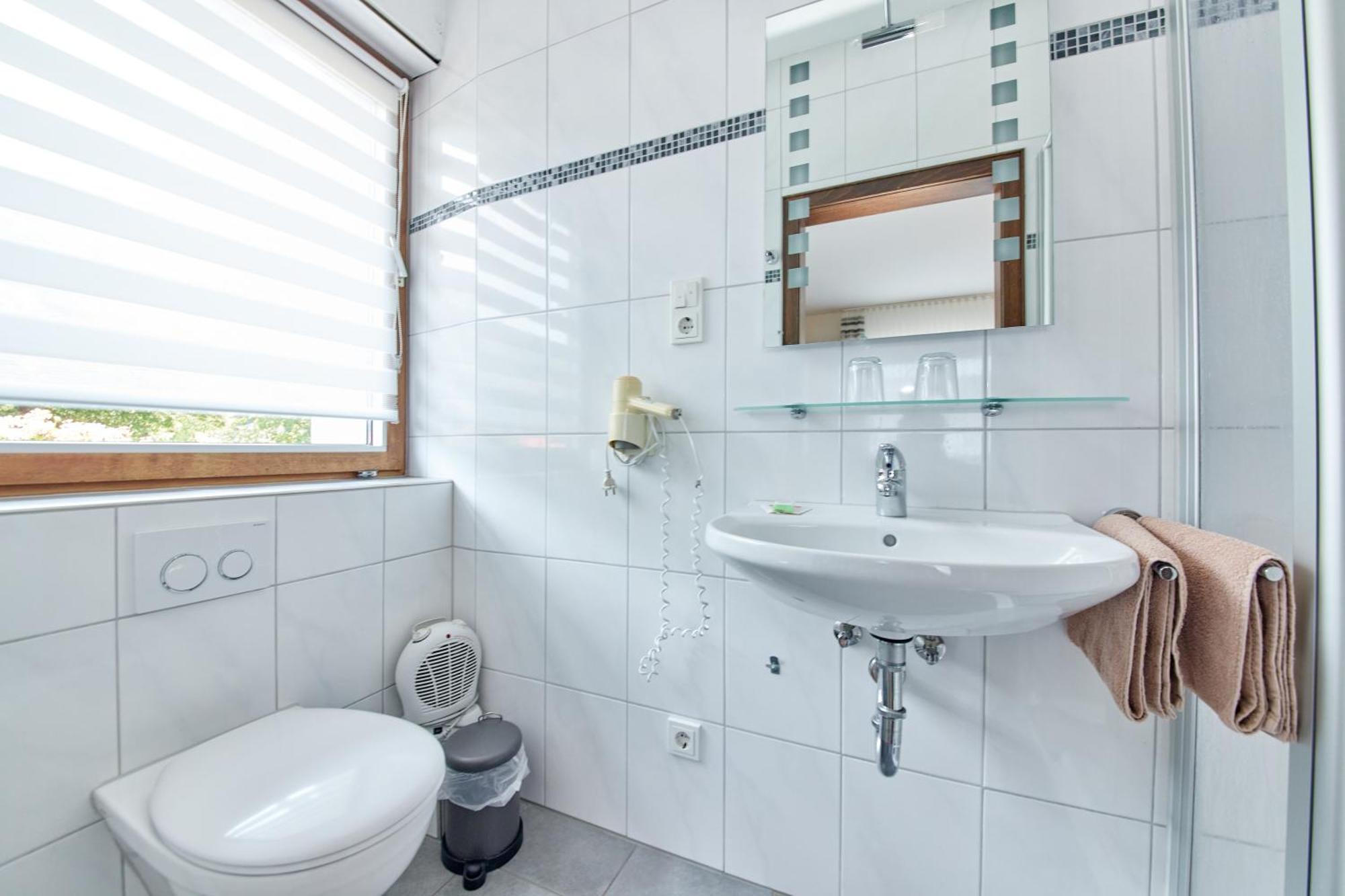 Doppelzimmer mit Balkon