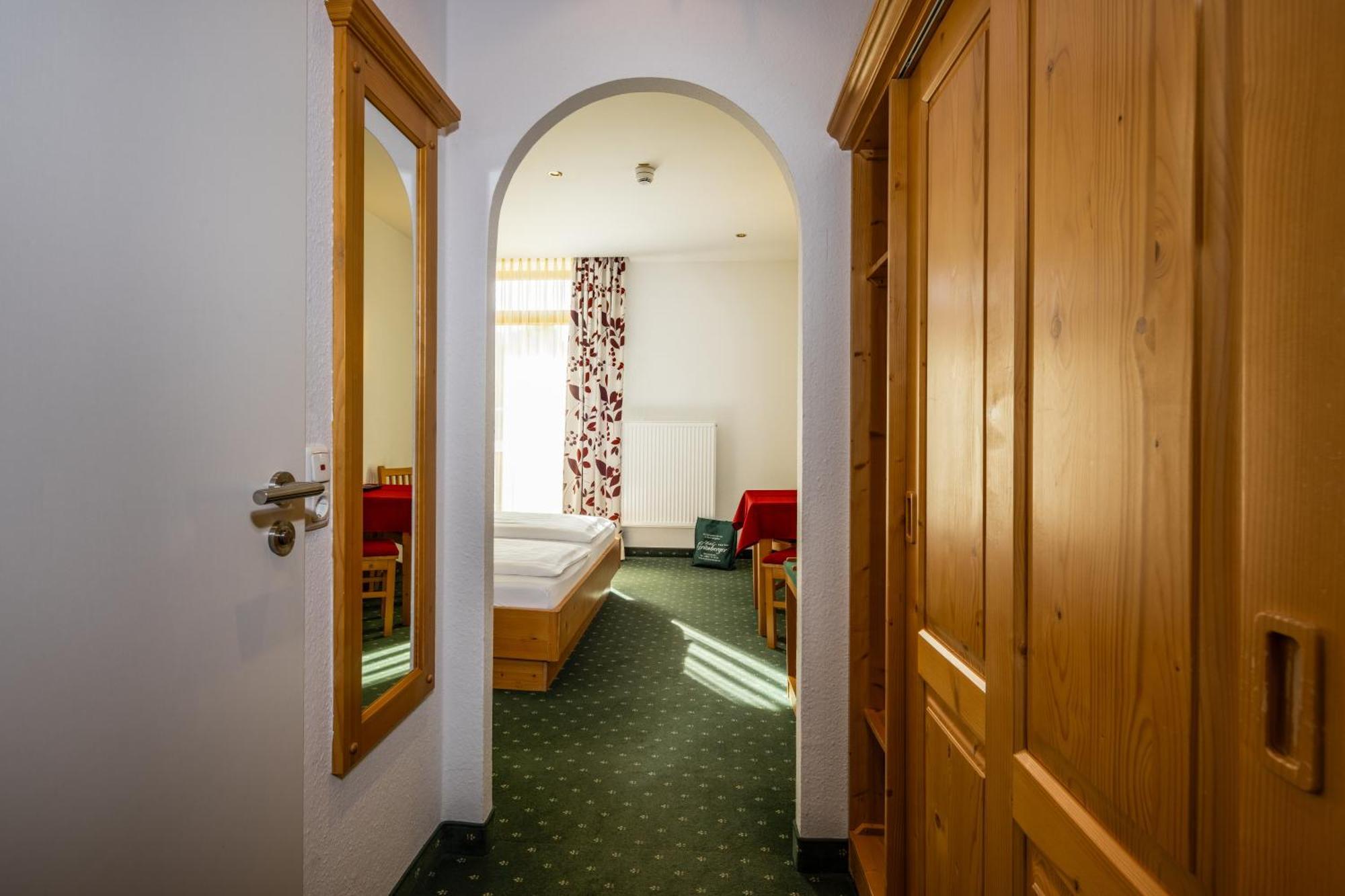 Double Room,1580446673:JPEG