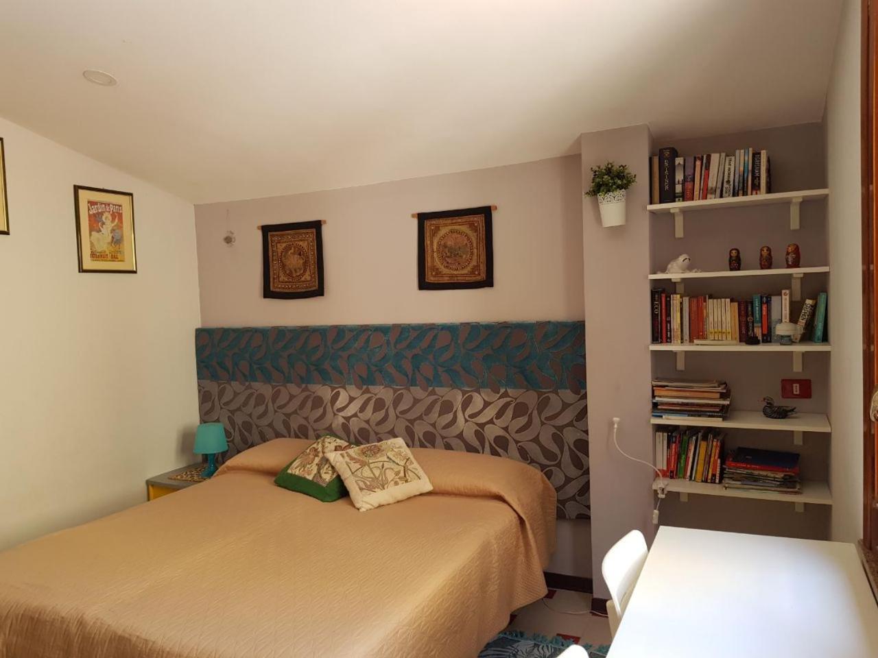 Chambre Double ou Lits Jumeaux avec Salle de Bains Commune