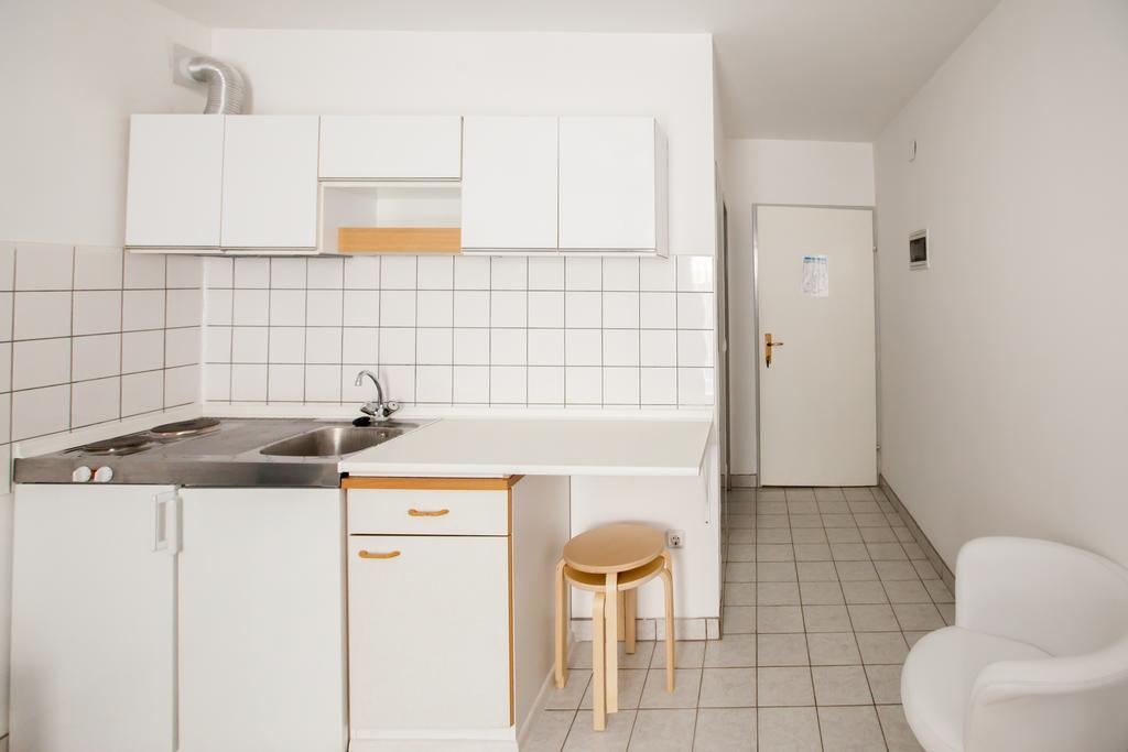 Apartamento Estudio con balcón y vistas al jardín