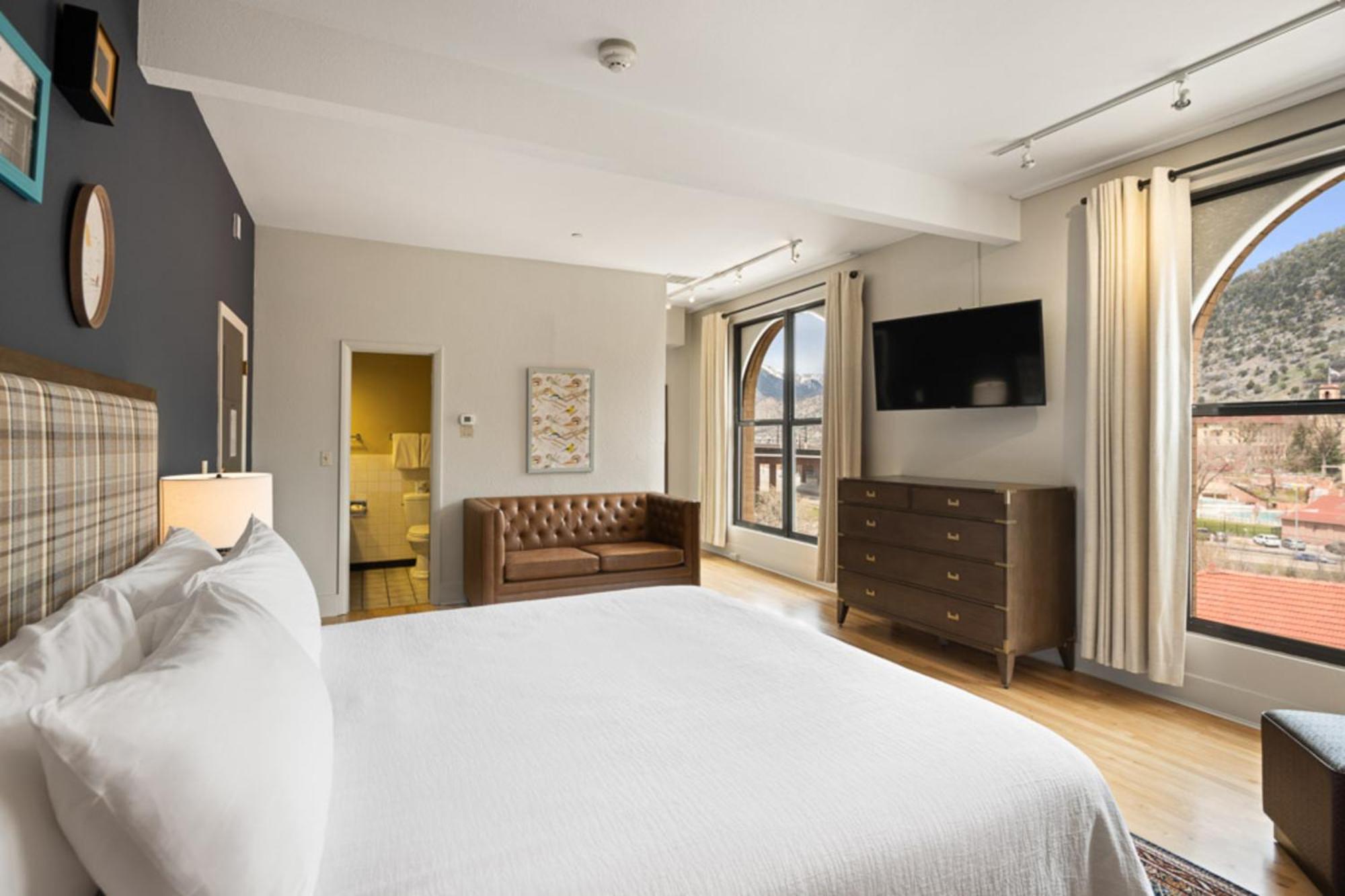 Signature Boutique King Room