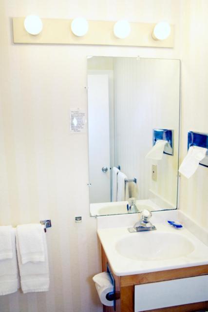 Queen Room with River View