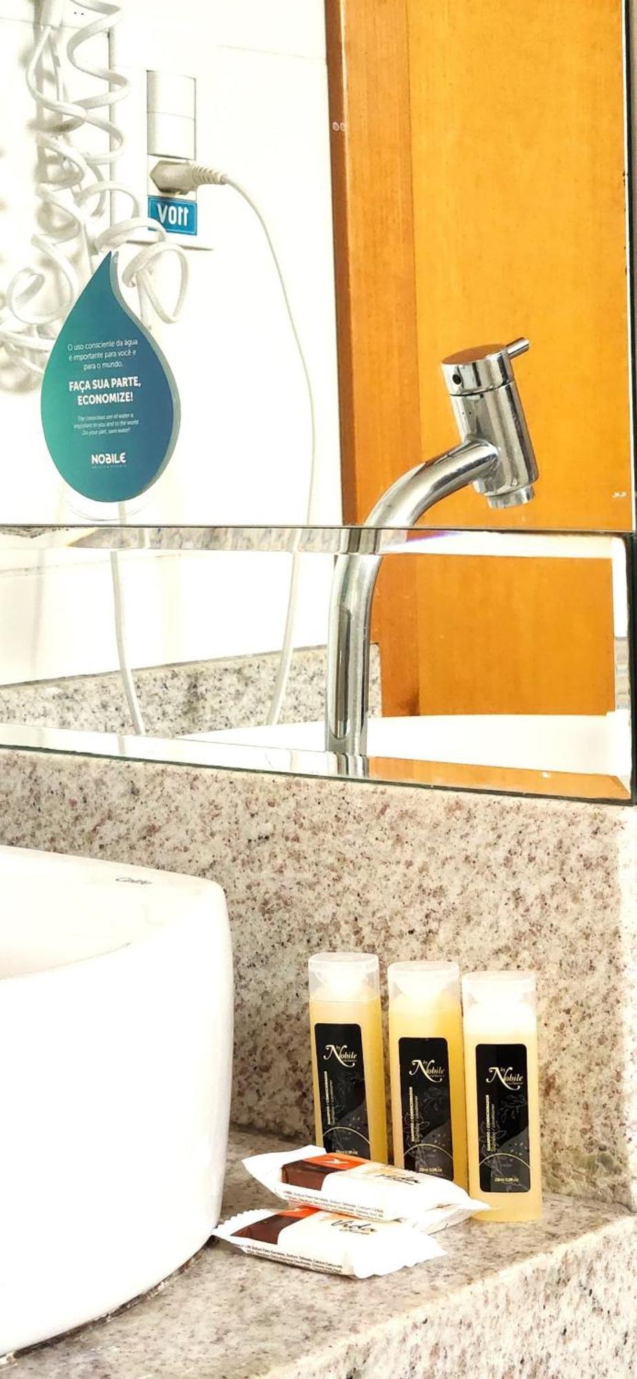 Twin Room,1584716304:JPEG