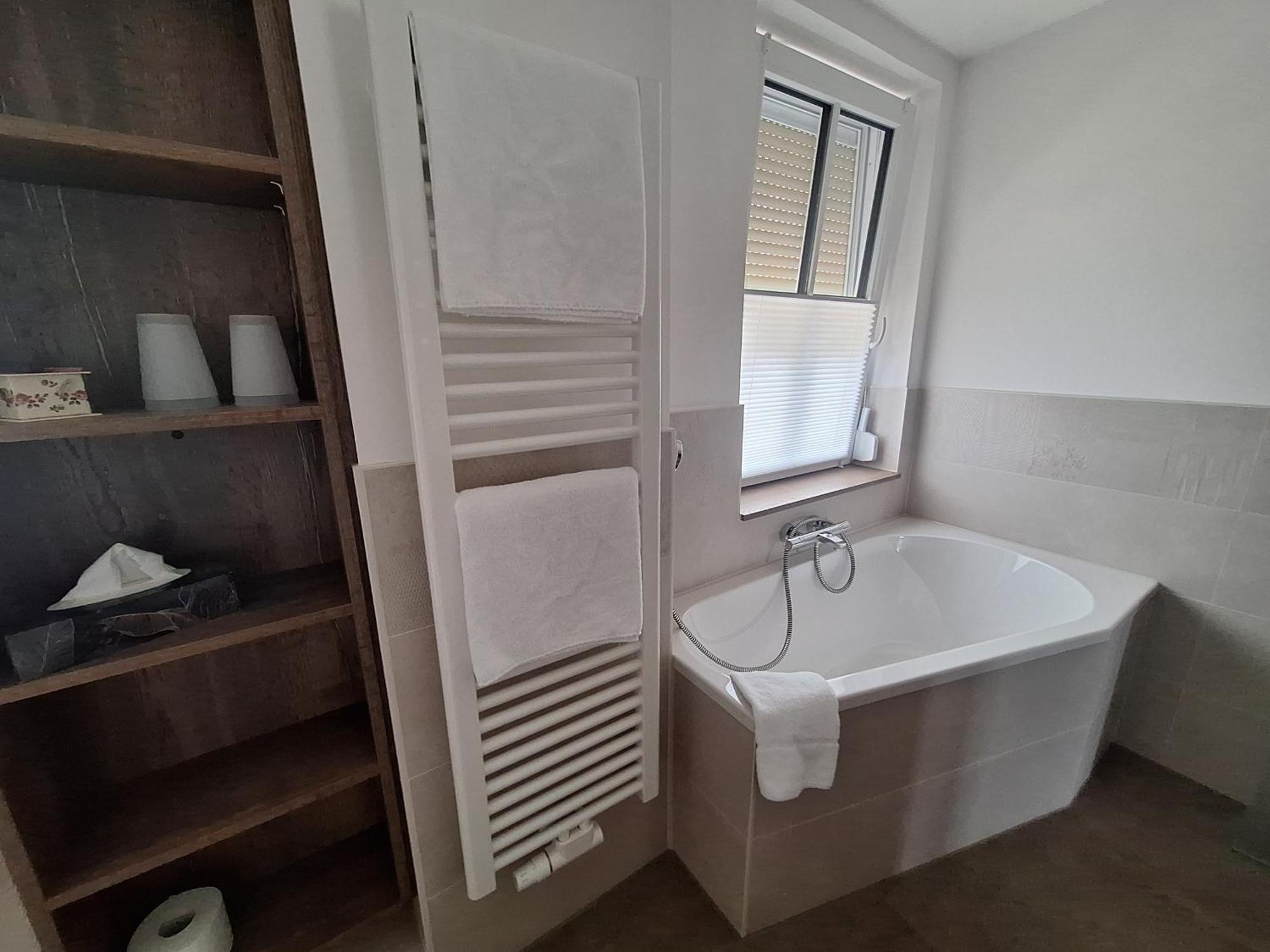 Apartment mit 2 Schlafzimmern und Balkon