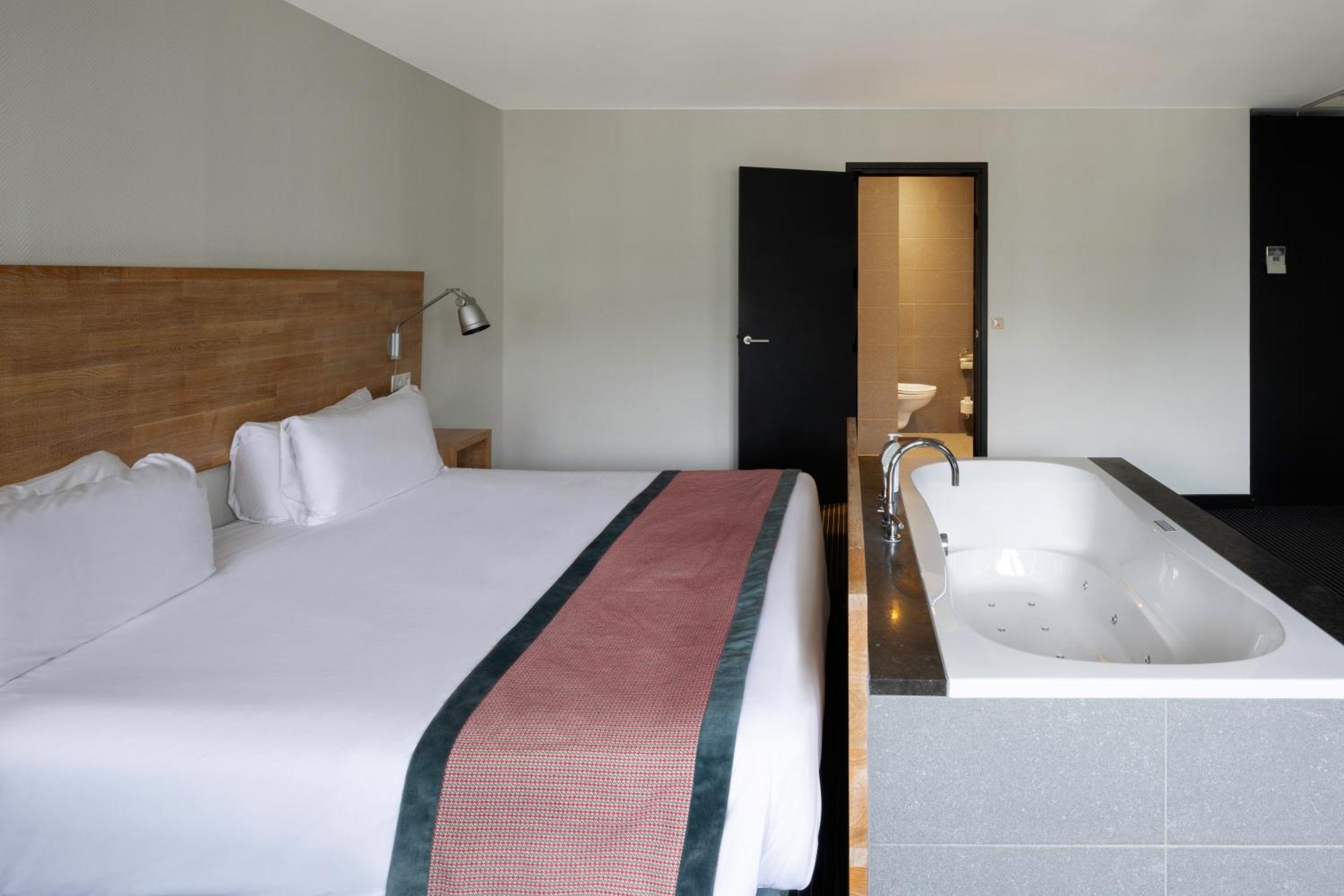 Junior Suite mit Whirlpool