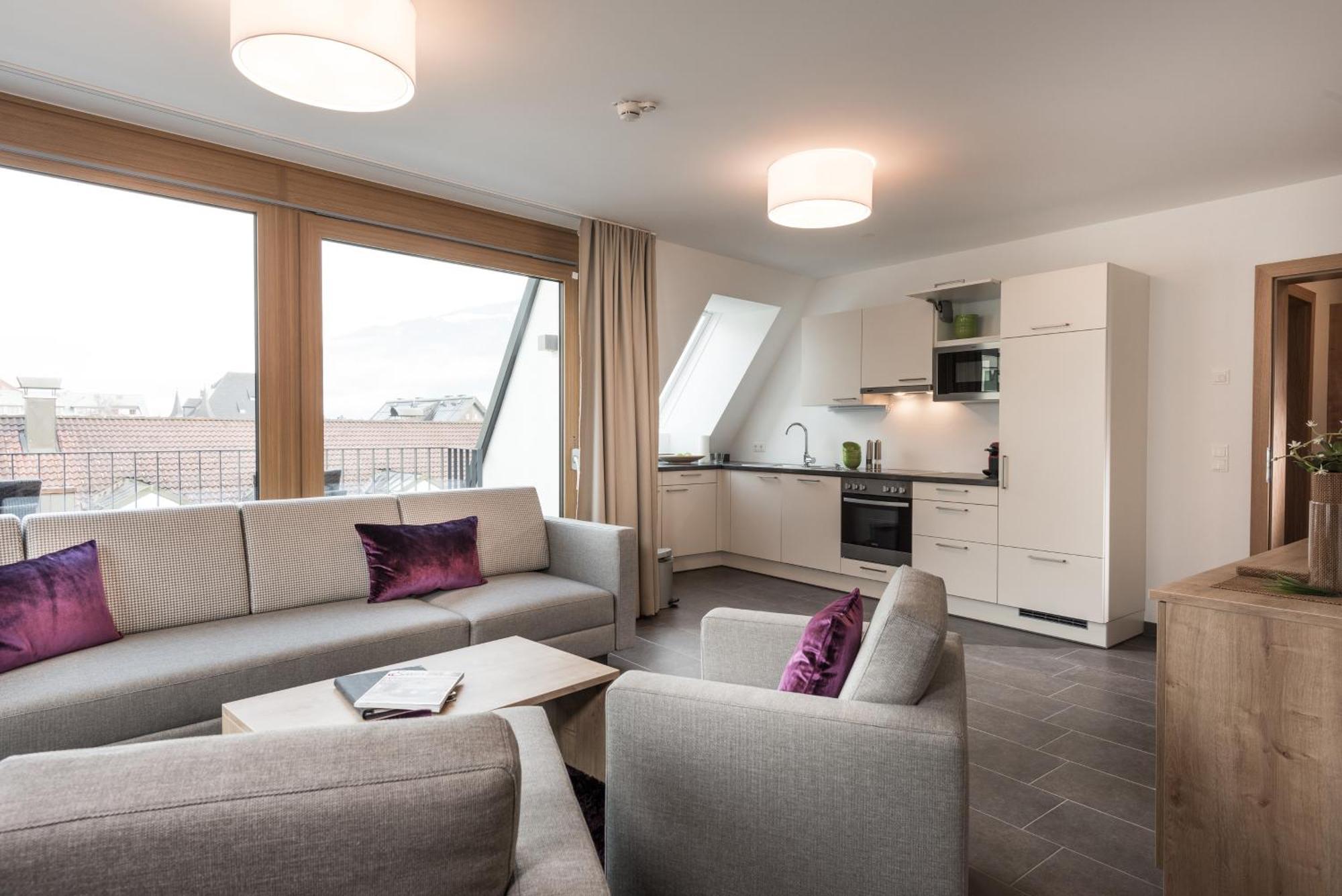 Penthouse Apartment,213101993:JPEG