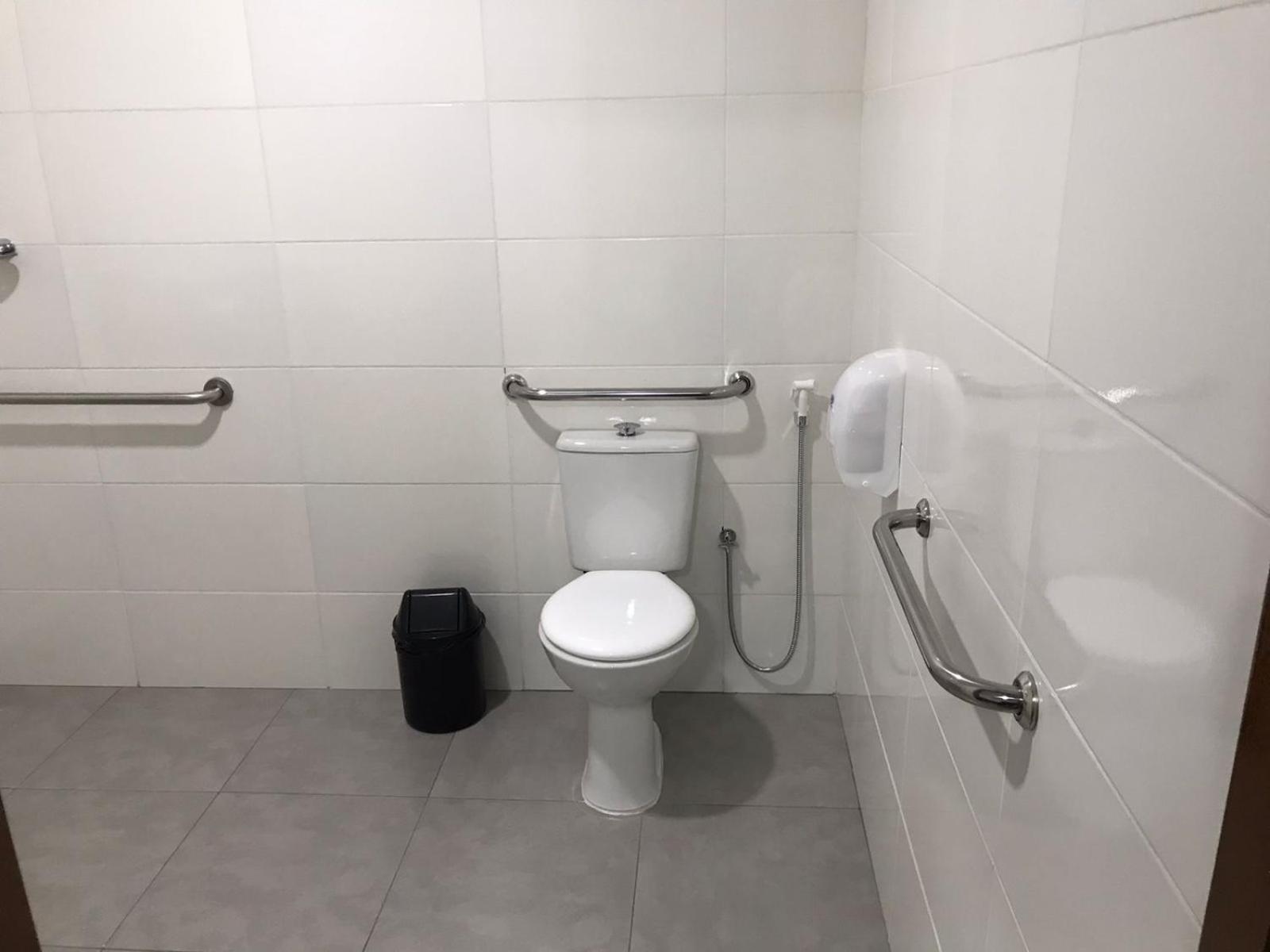Quarto com 2 Camas de Solteiro - Acesso para Hóspedes com Mobilidade Reduzida