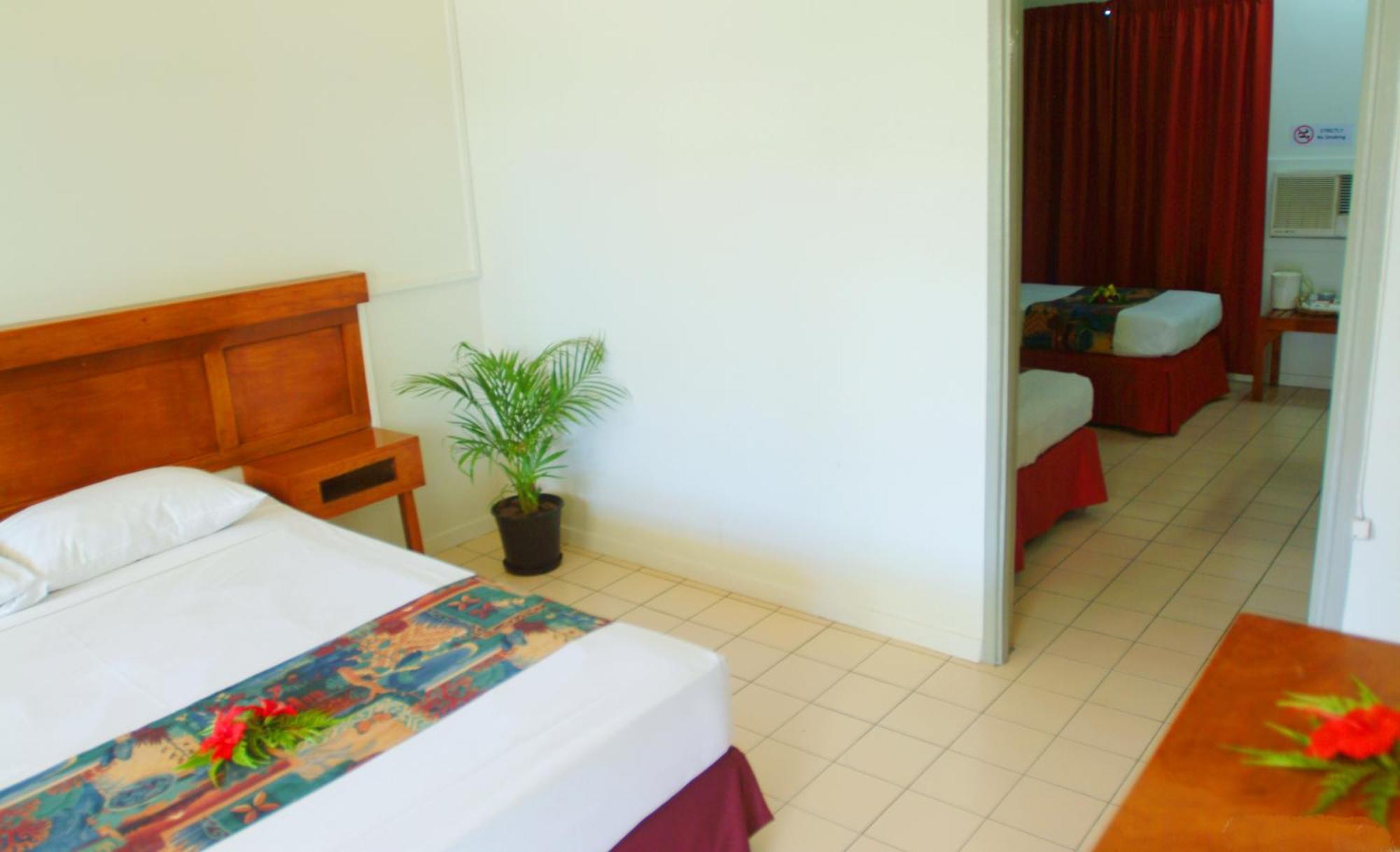 Deluxe Family Room