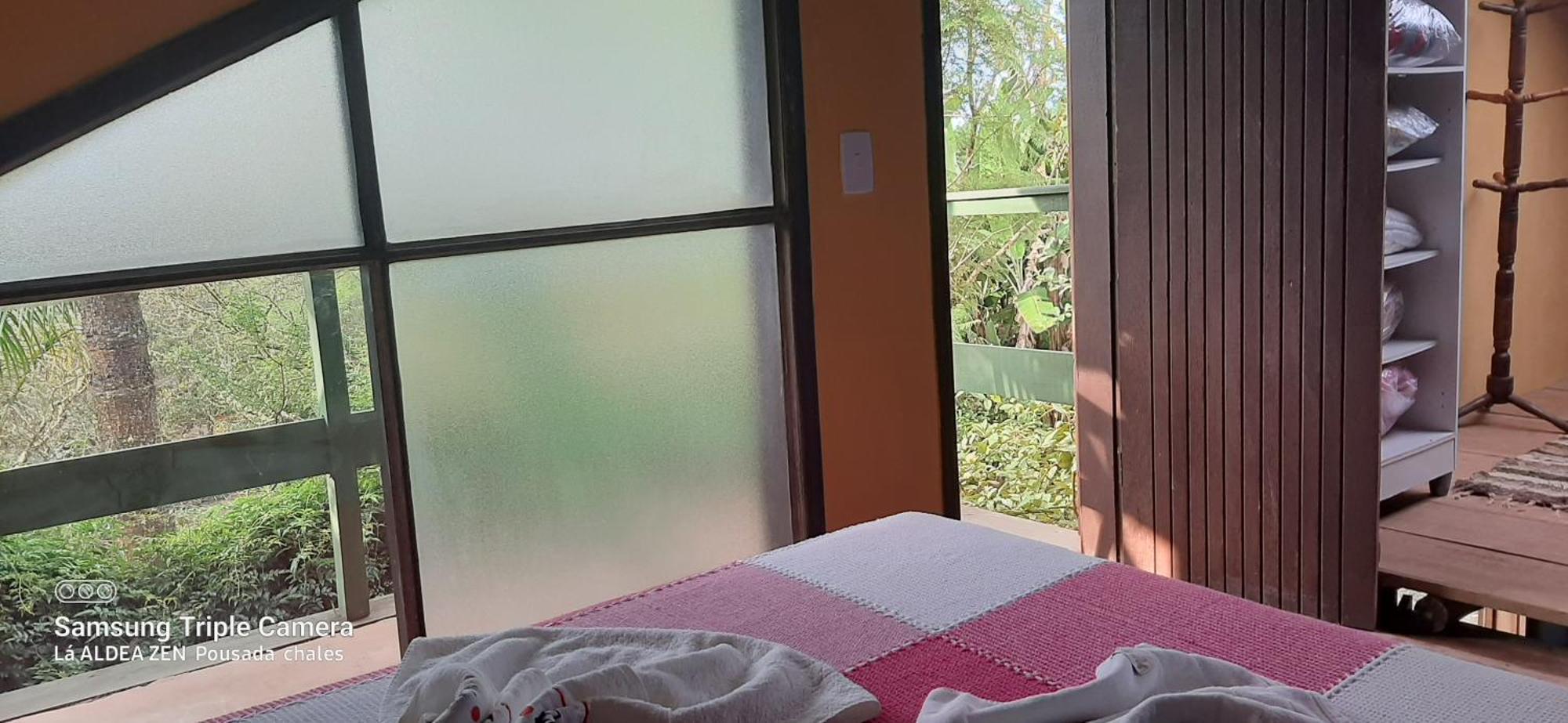 One-Bedroom Apartment Balcony Mountain View,1589152620:JPEG