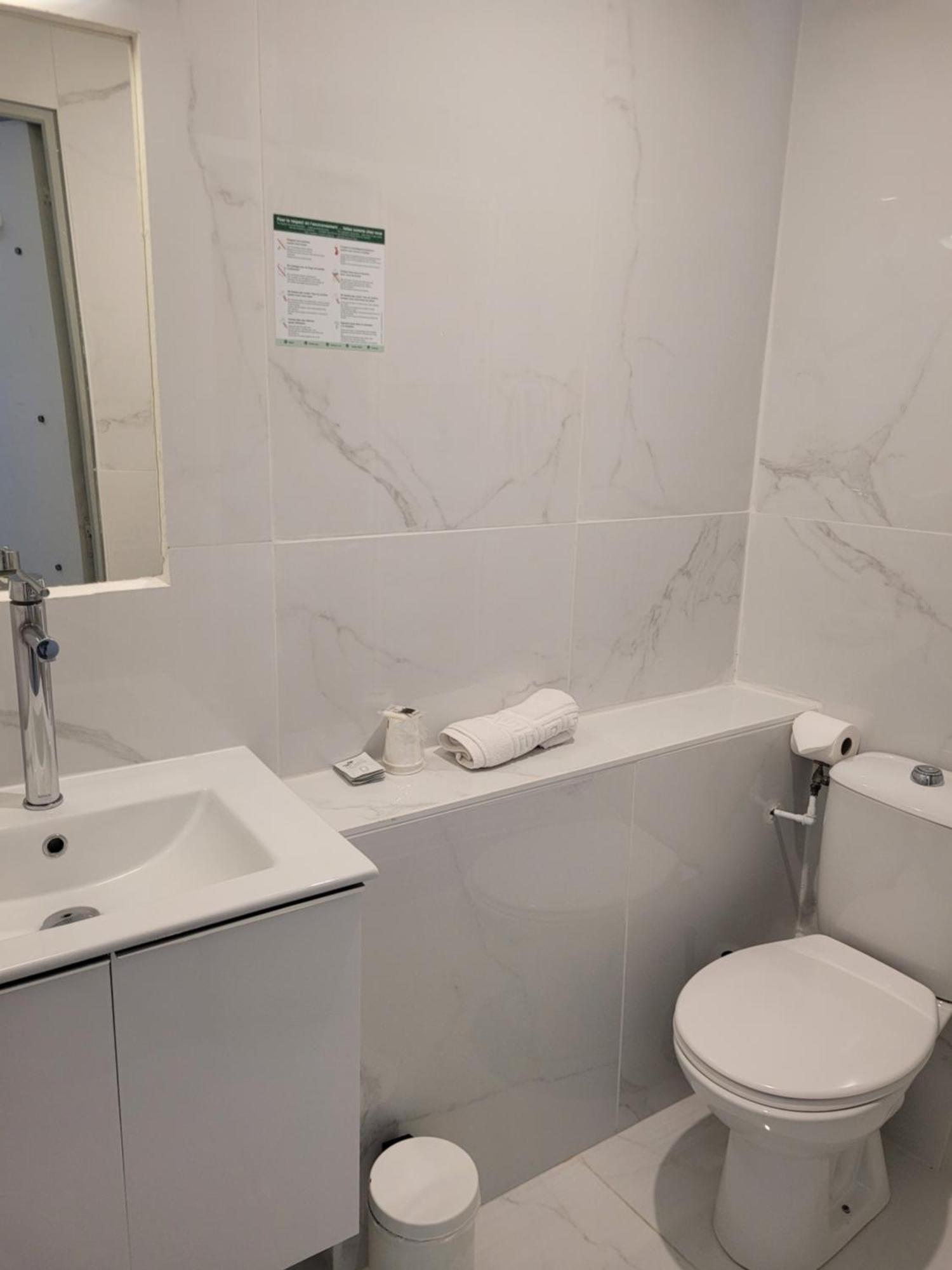 Twin Room Access By Stairs,1698144247:JPEG