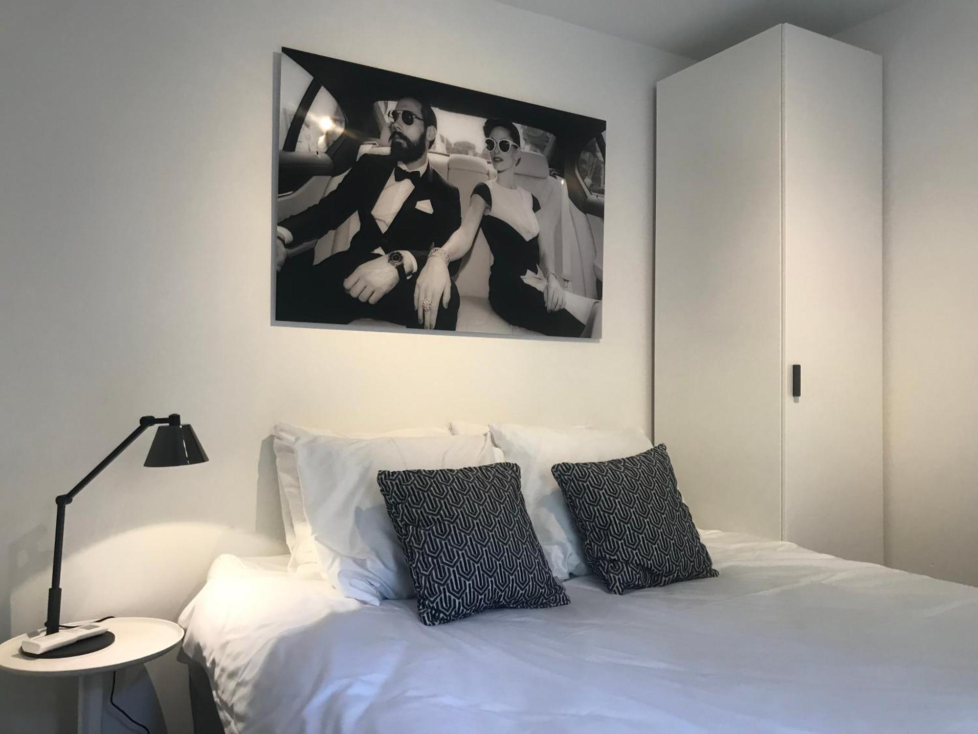 Deluxe Apartment,1589685487:JPEG