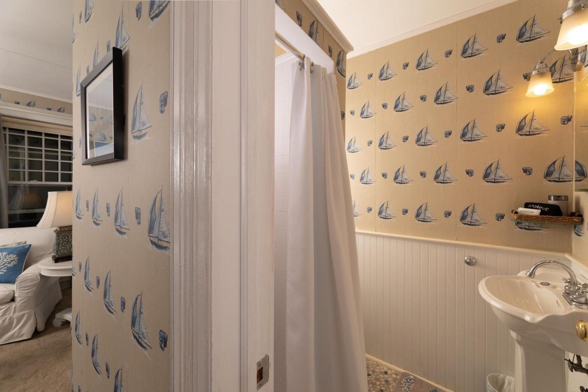 Queen Room with Sea View