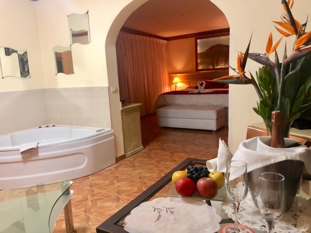 Suite con bañera de hidromasaje - Cama extragrande