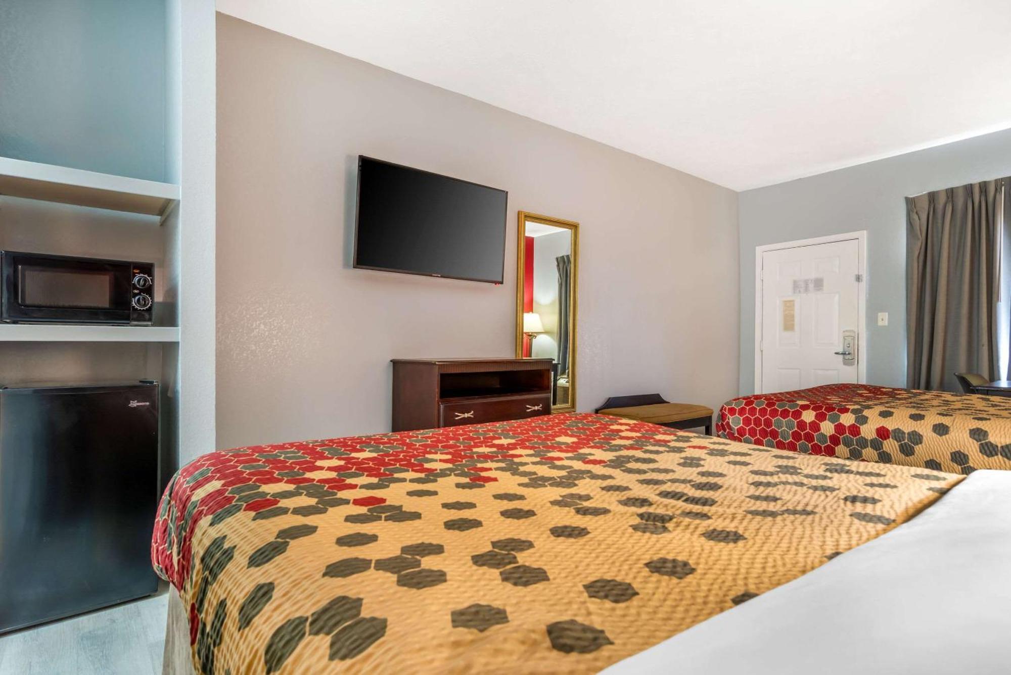 Double Room with Two Double Beds - Non-Smoking