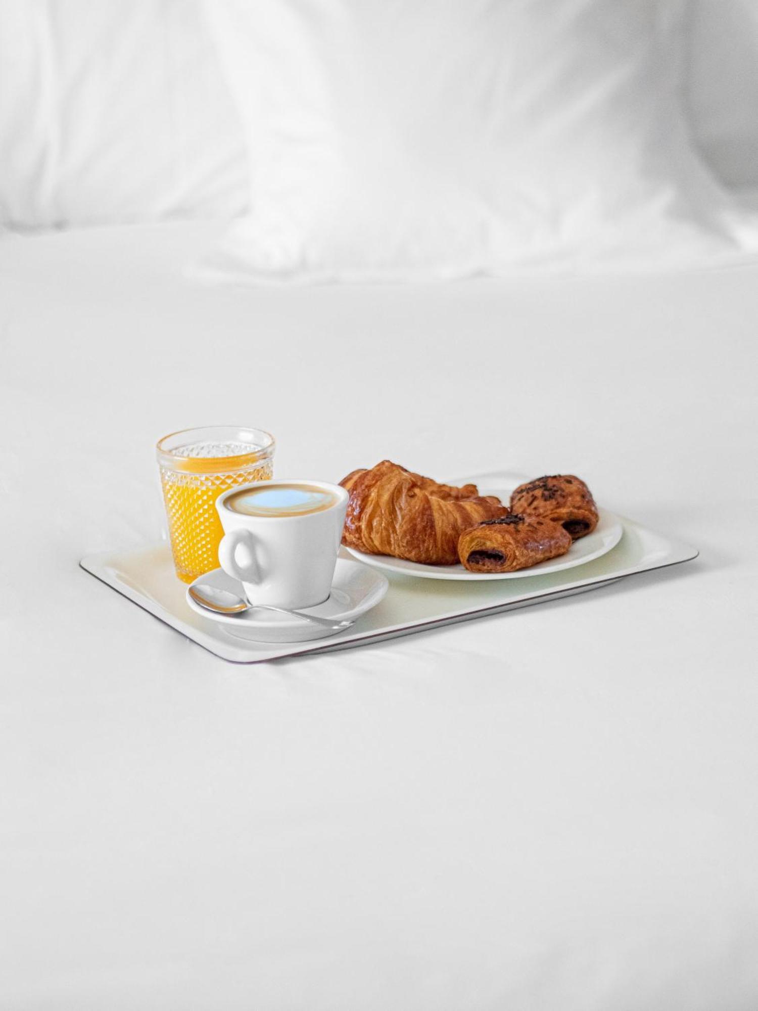 Premium Double Room,1626353762:JPEG