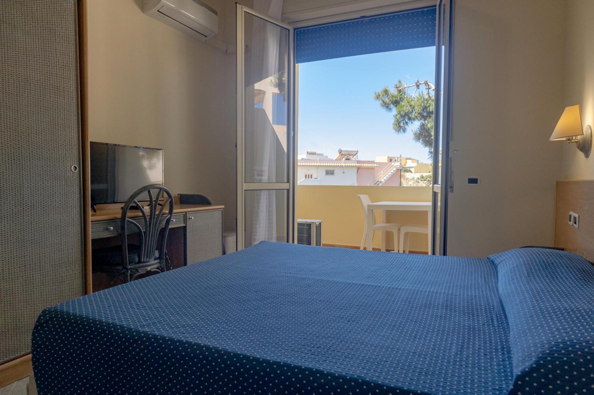 Double Room with Balcony,1592302496:JPEG