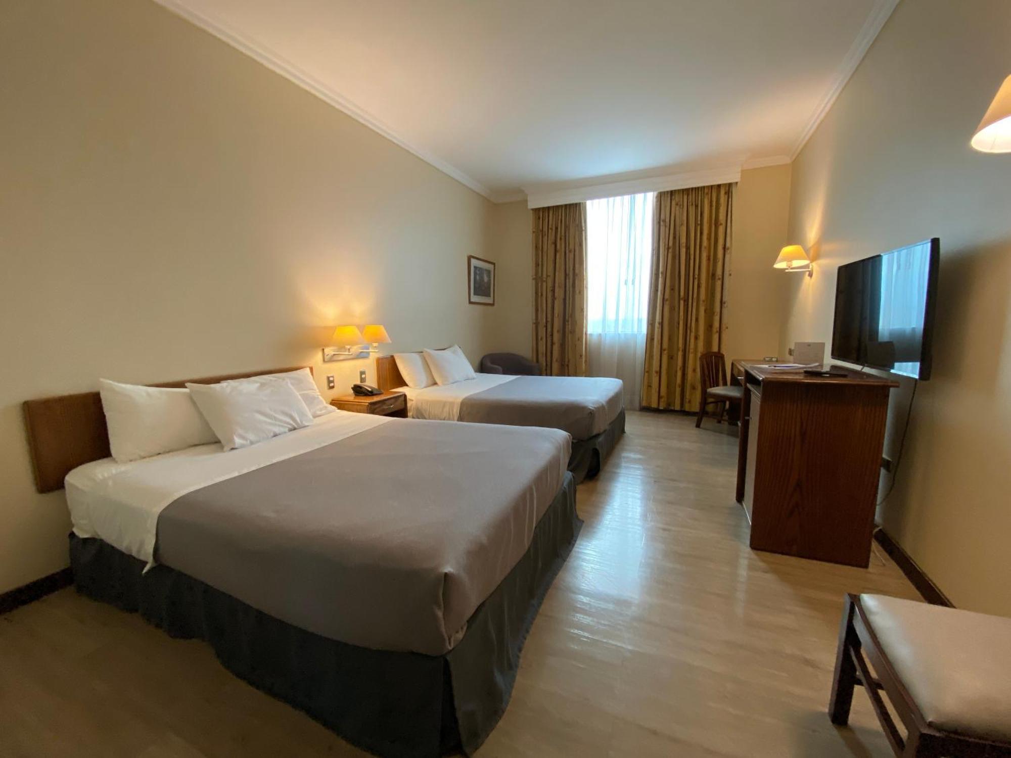 Chambre Double avec 2 Lits Doubles