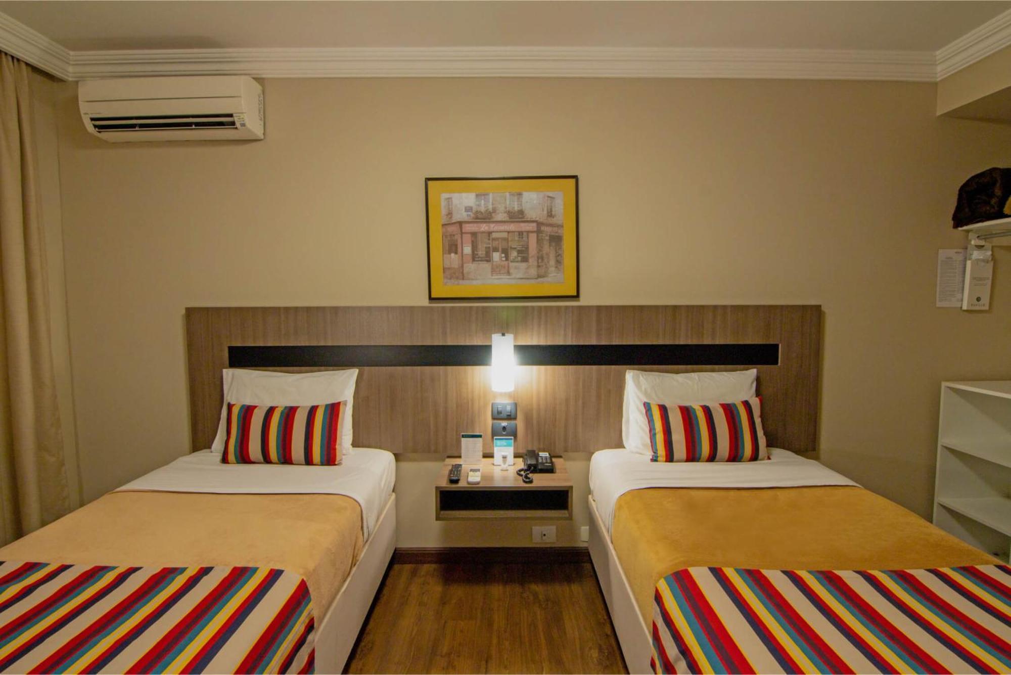 Quarto Superior com 2 Camas de Solteiro