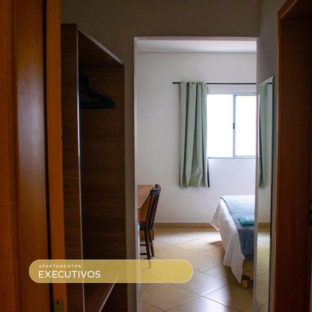 Executive Suite,1598116238:JPEG