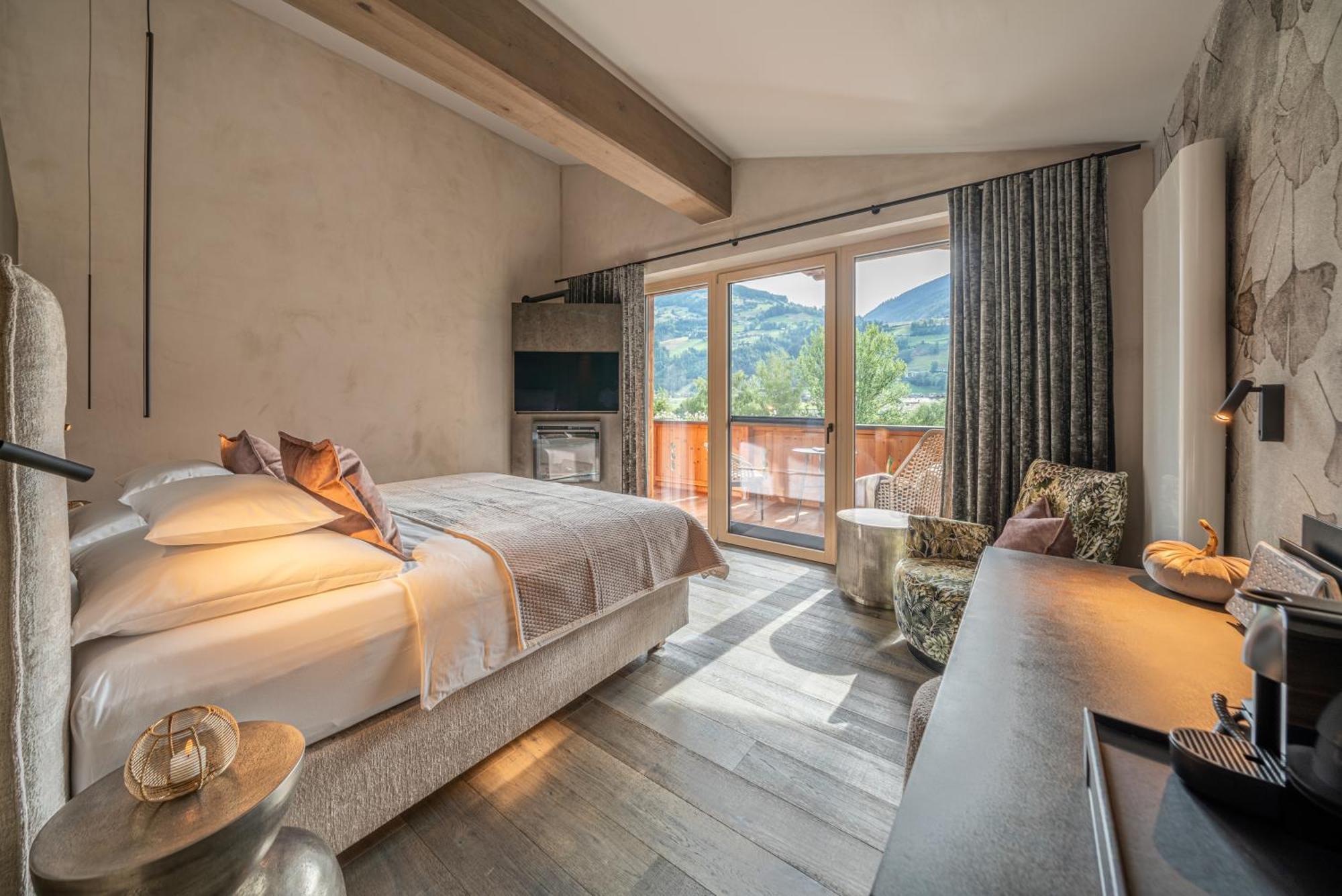 Großes Doppelzimmer