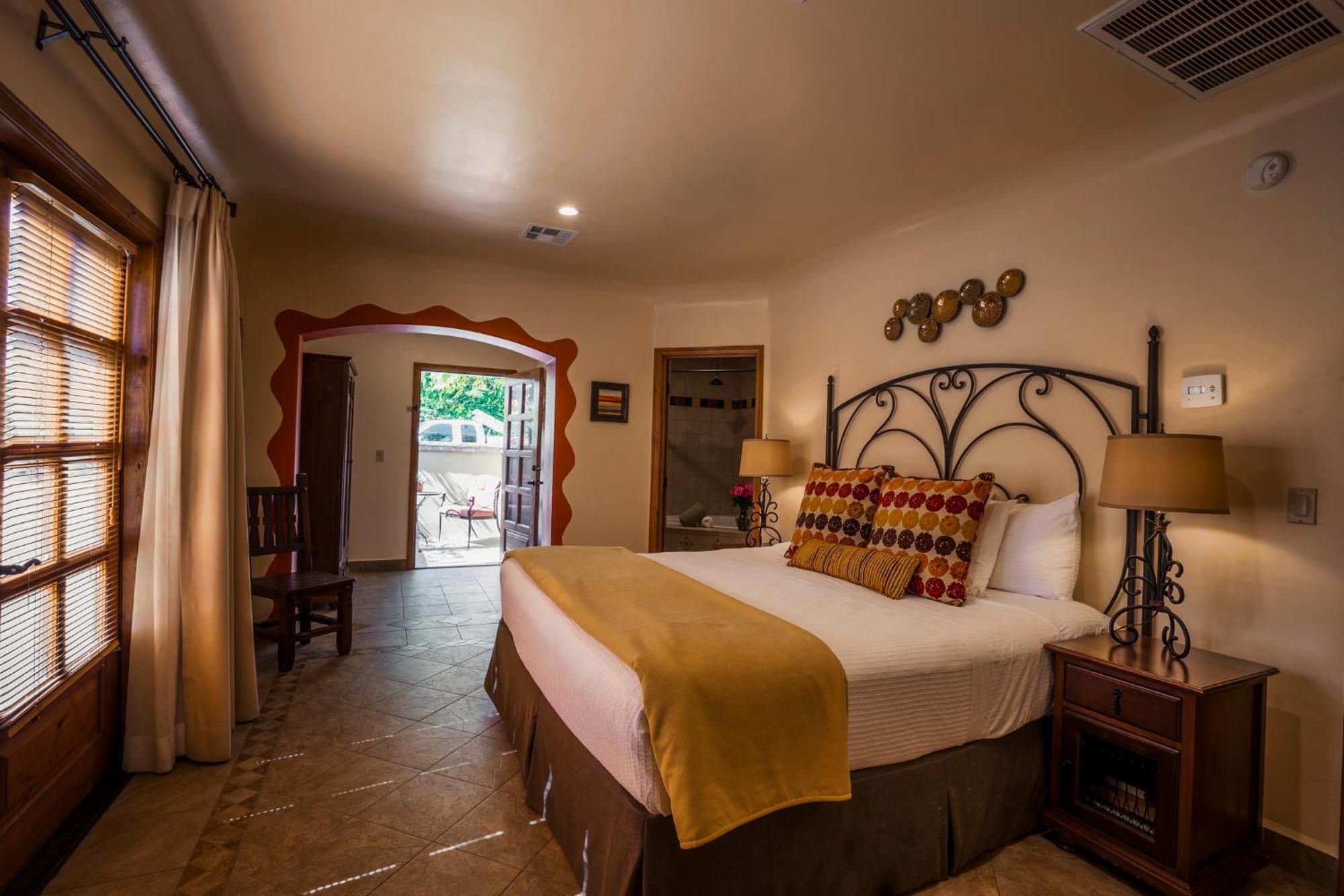 Suite with Mountain View