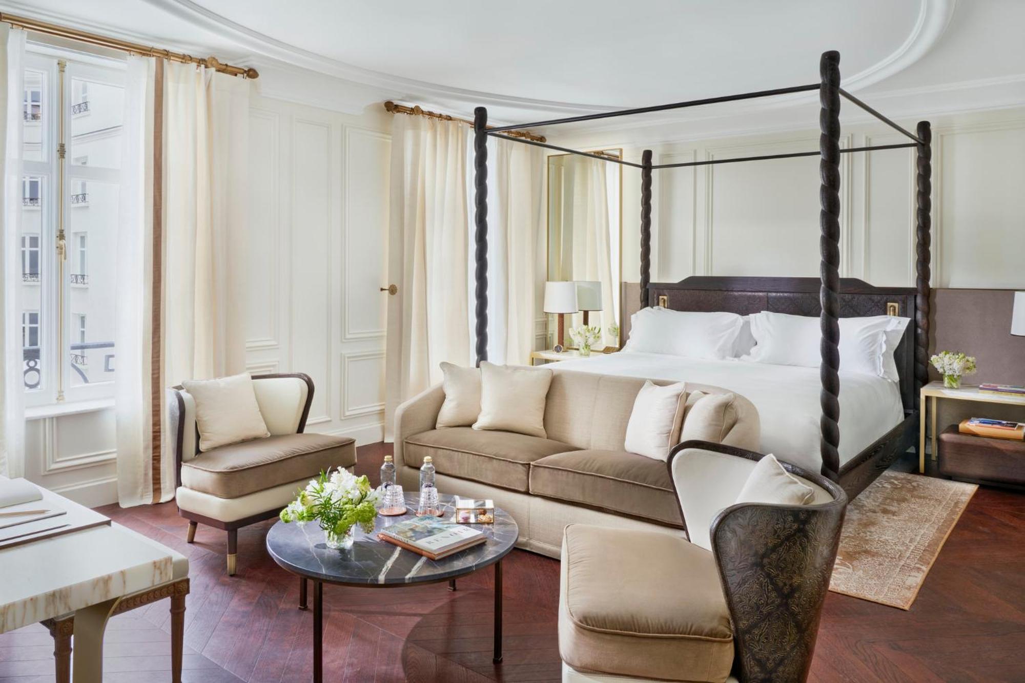 Junior Suite,1618818387:JPEG