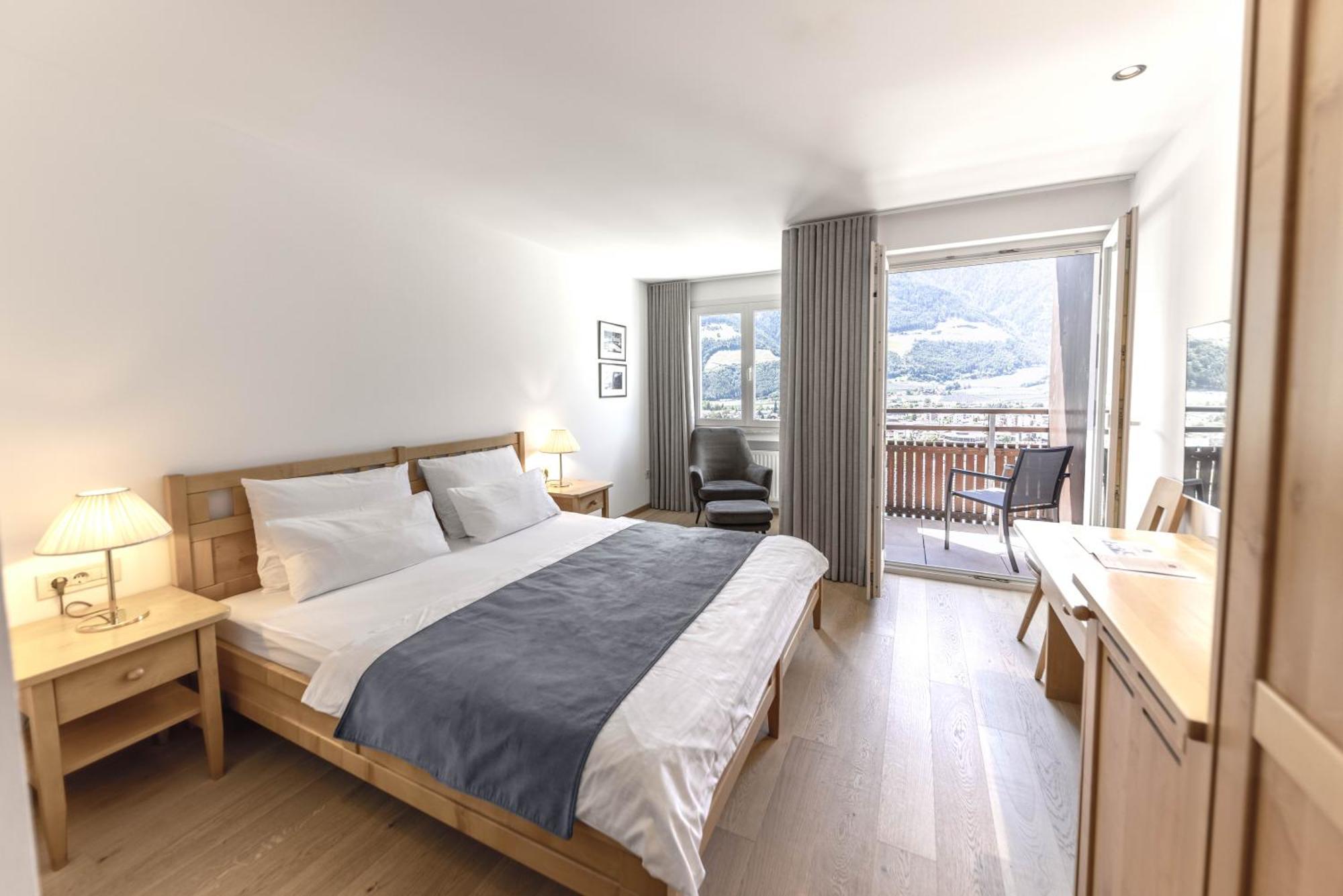 Classic Single Room with Balcony,1769557713:JPEG