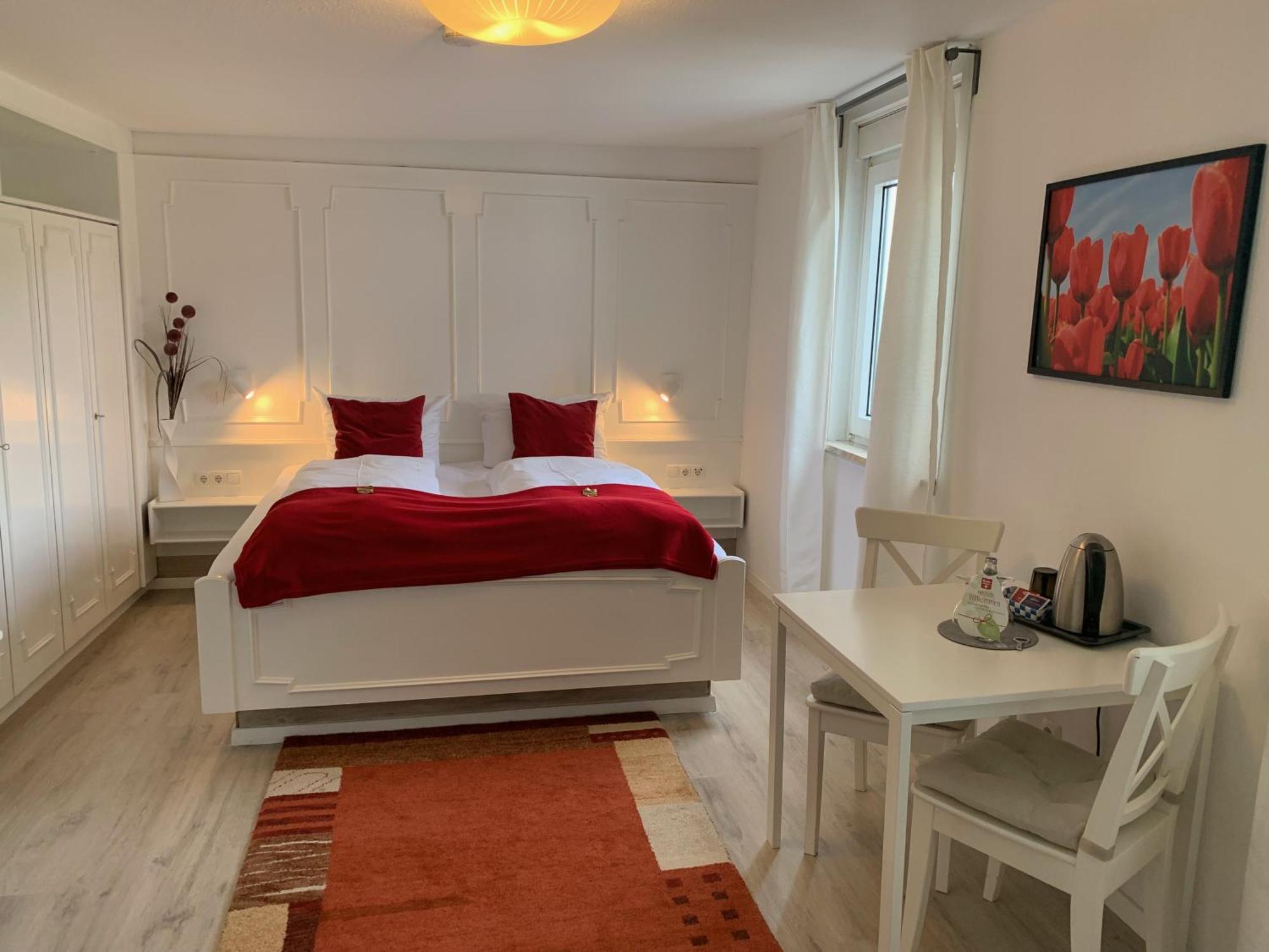 Doppelzimmer mit Gartenblick