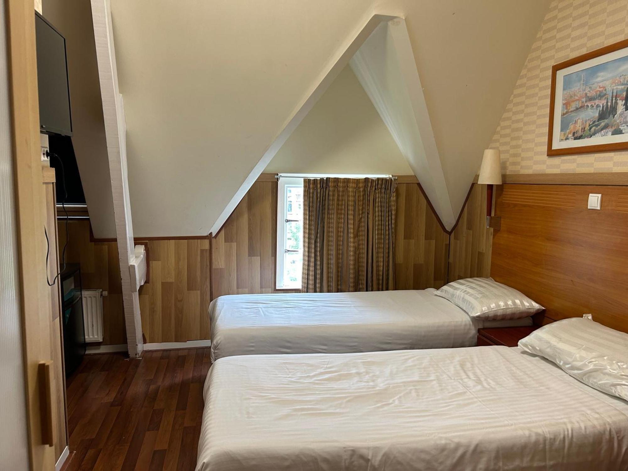 Zweibettzimmer