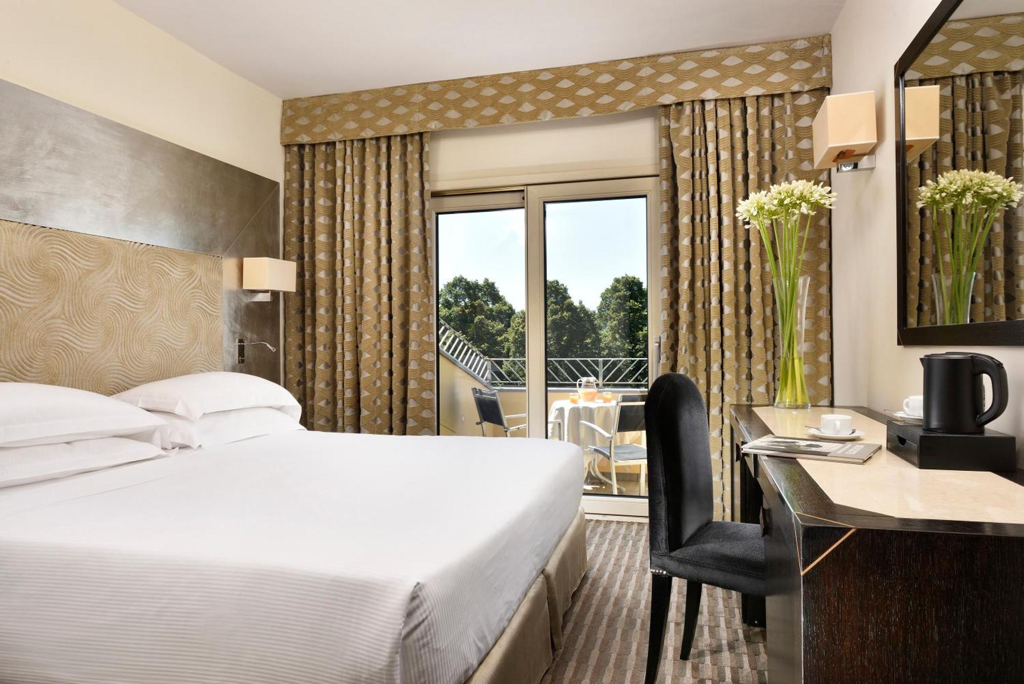 Deluxe Double Room with Balcony and View,1607655876:JPEG