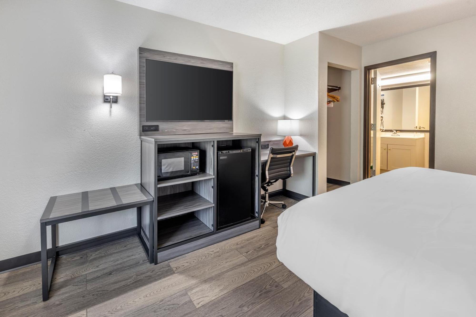 King Room with Whirpool - Non-Smoking