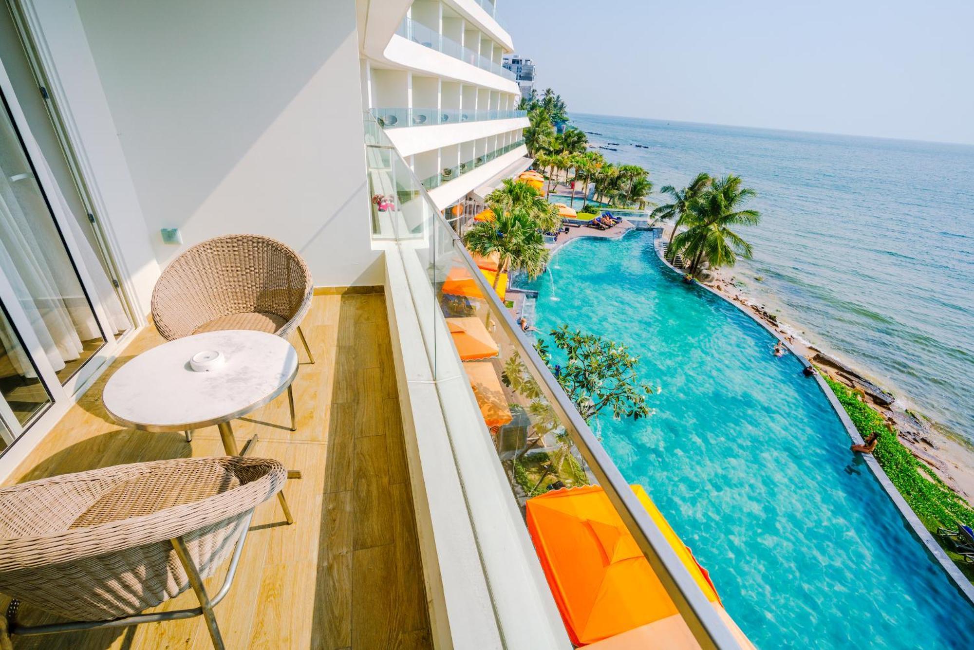 Classic Ocean View King