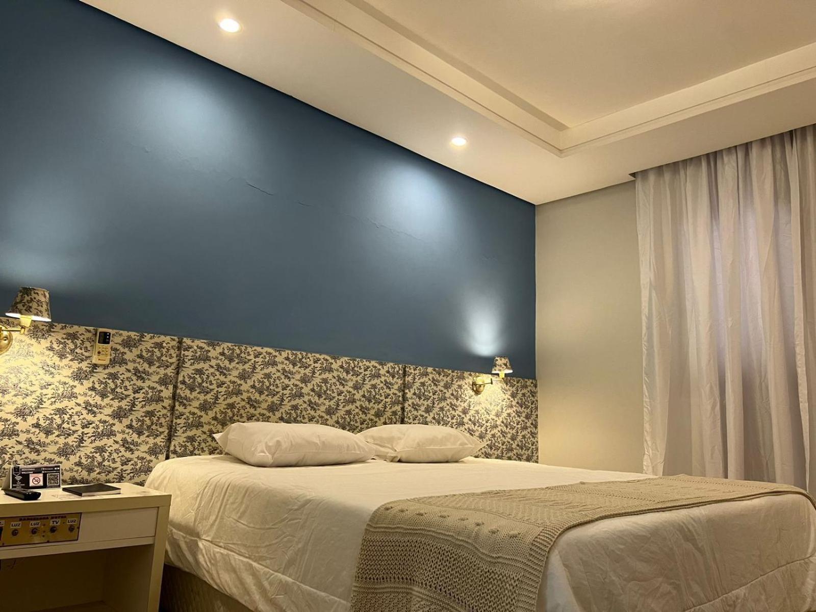 Quarto Duplo Standard