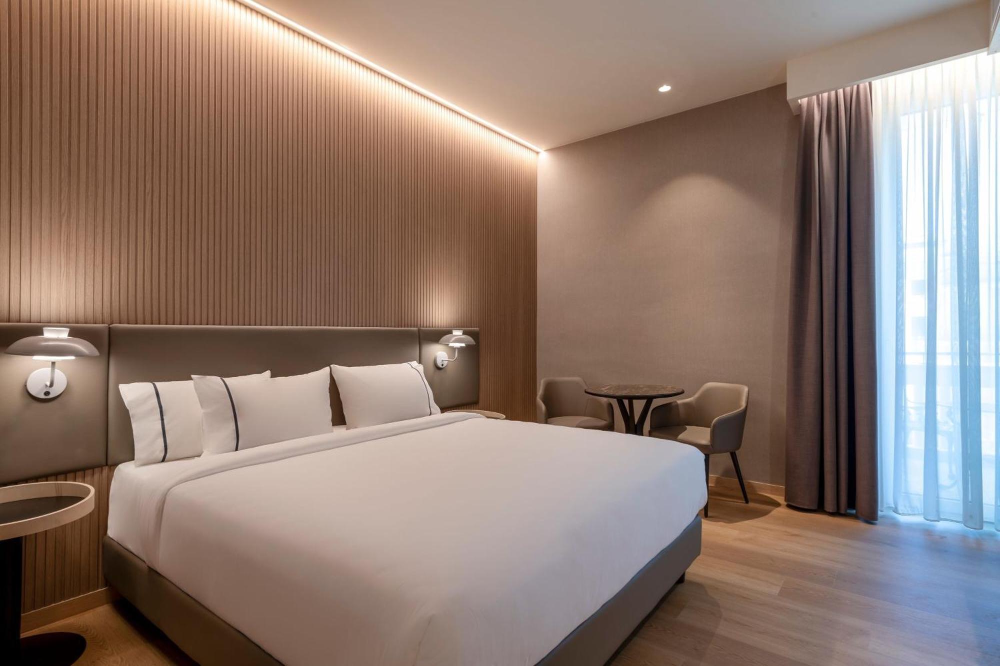 Deluxe Room with Balcony