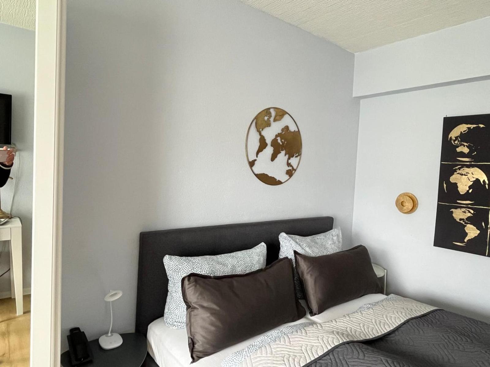 Kamer met Queensize Bed en Balkon