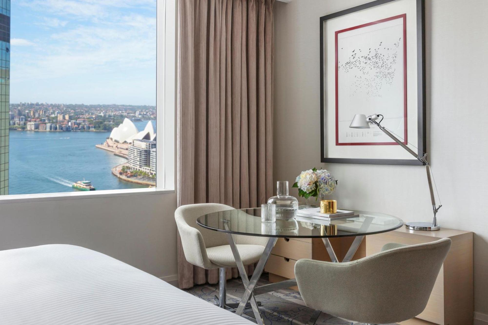 Habitación Executive con acceso al club lounge, cama extragrande y vistas a la Ópera