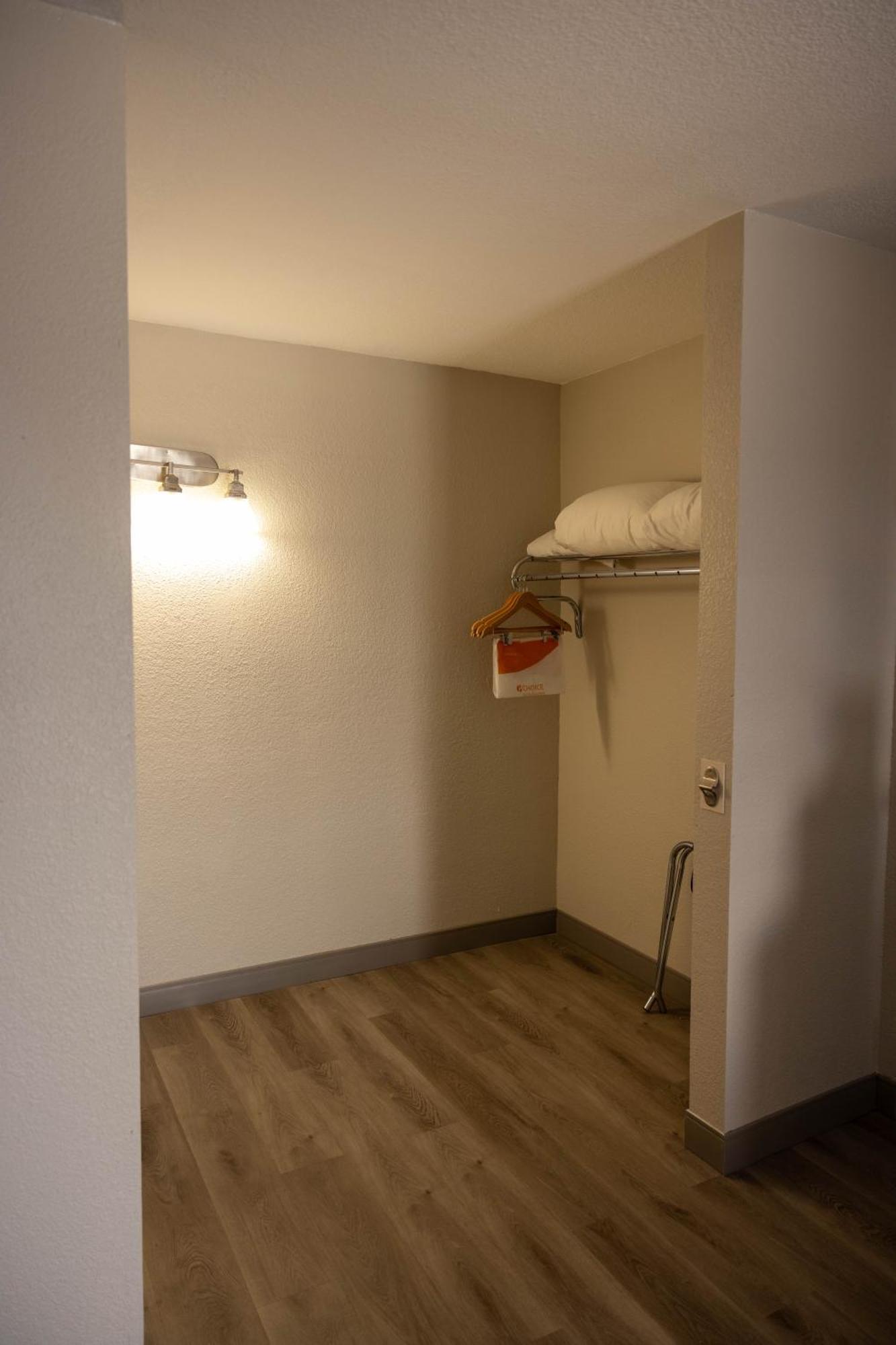 Superior King Suite with Sofa Bed - Non-Smoking