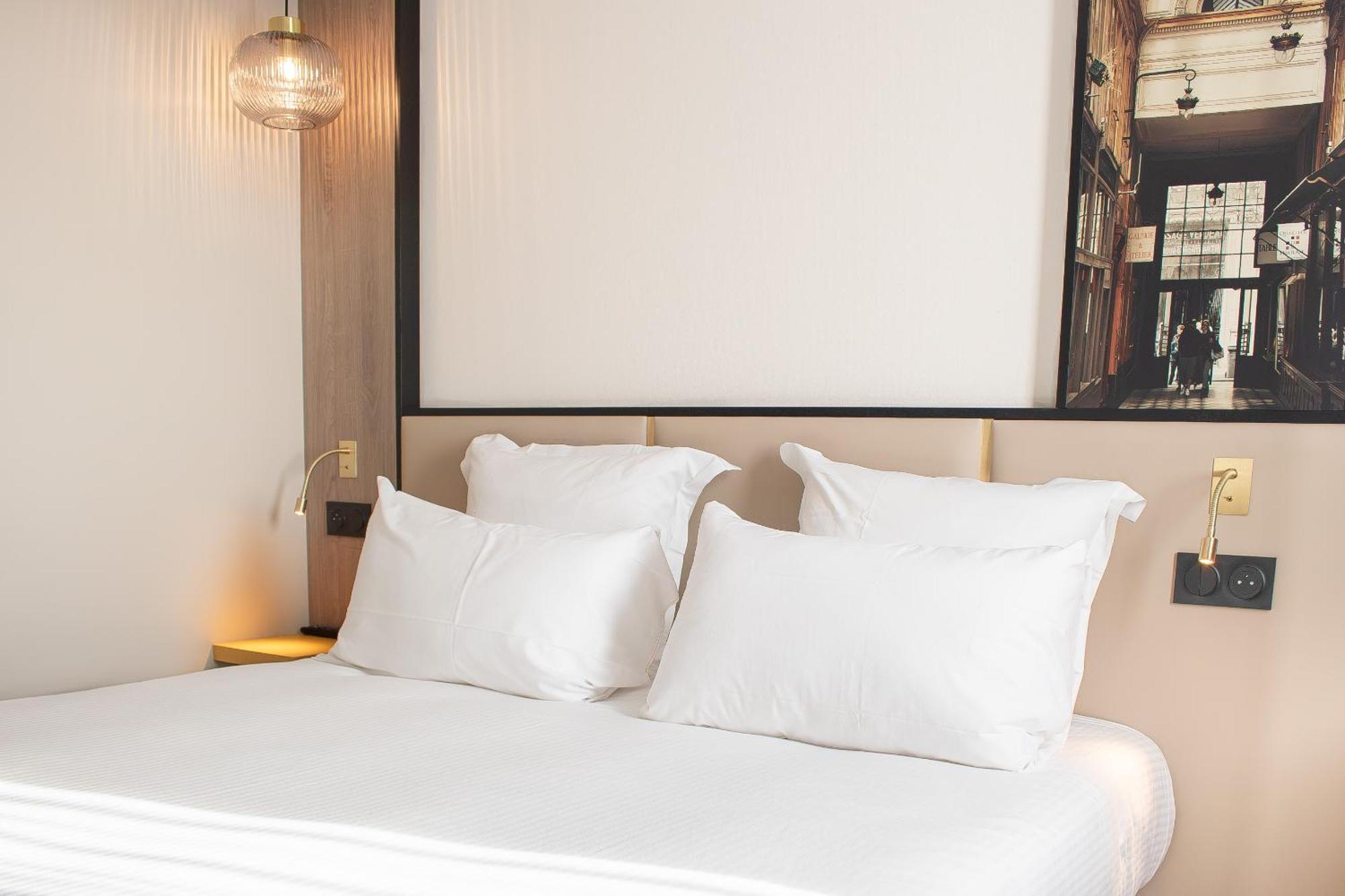 Double Room,1611059314:JPEG