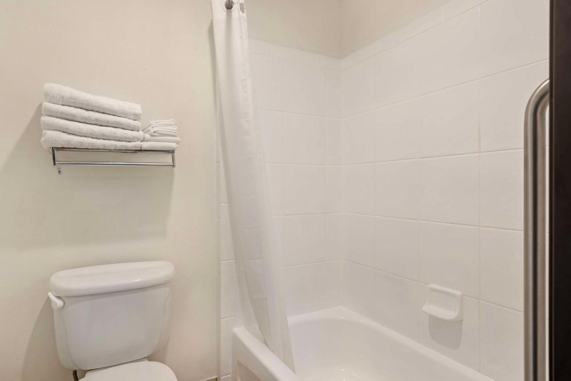 King Suite with Sofa and Soaker Tub - Non-Smoking