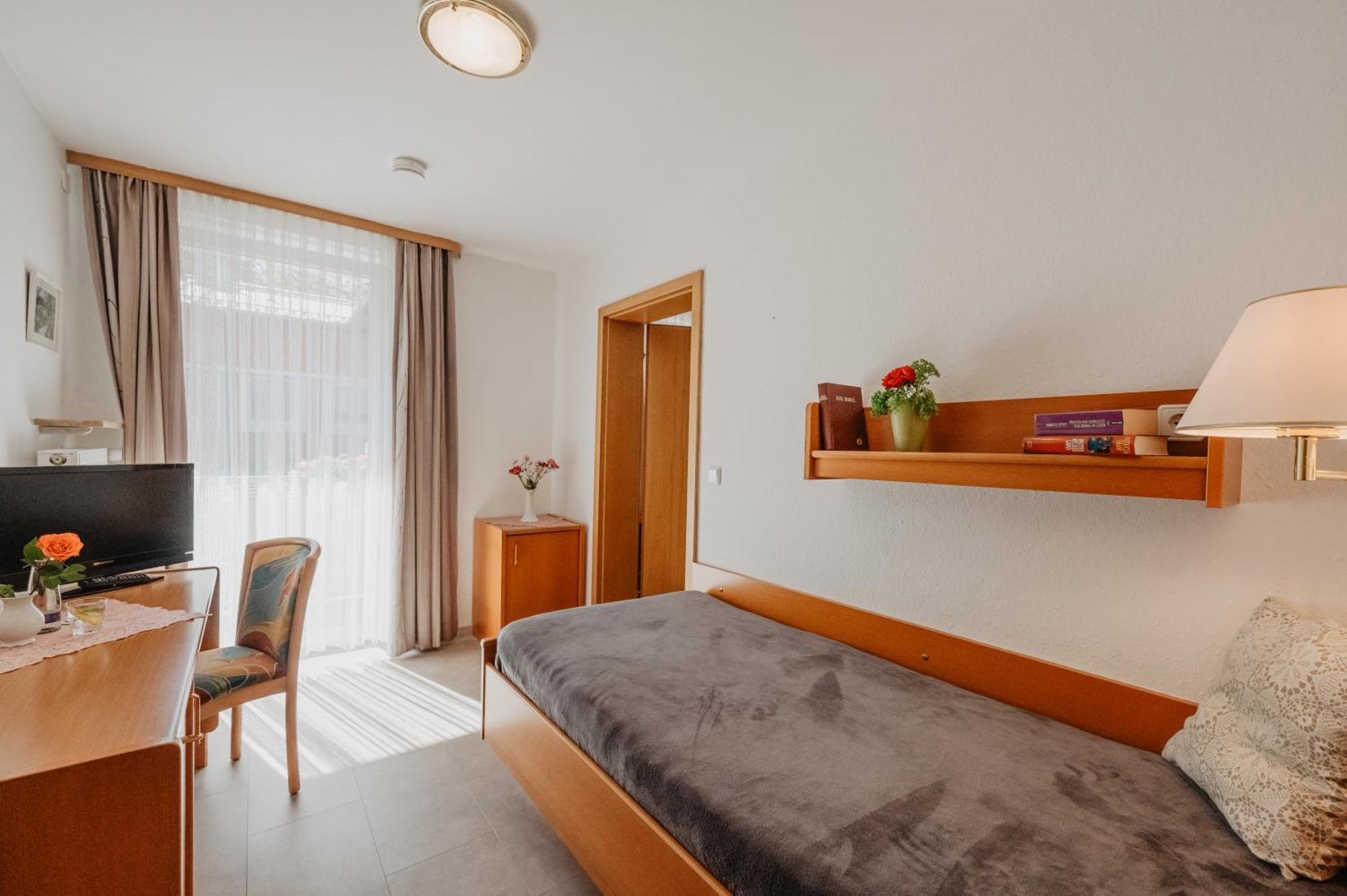 Einzelzimmer mit Wellnesspaket