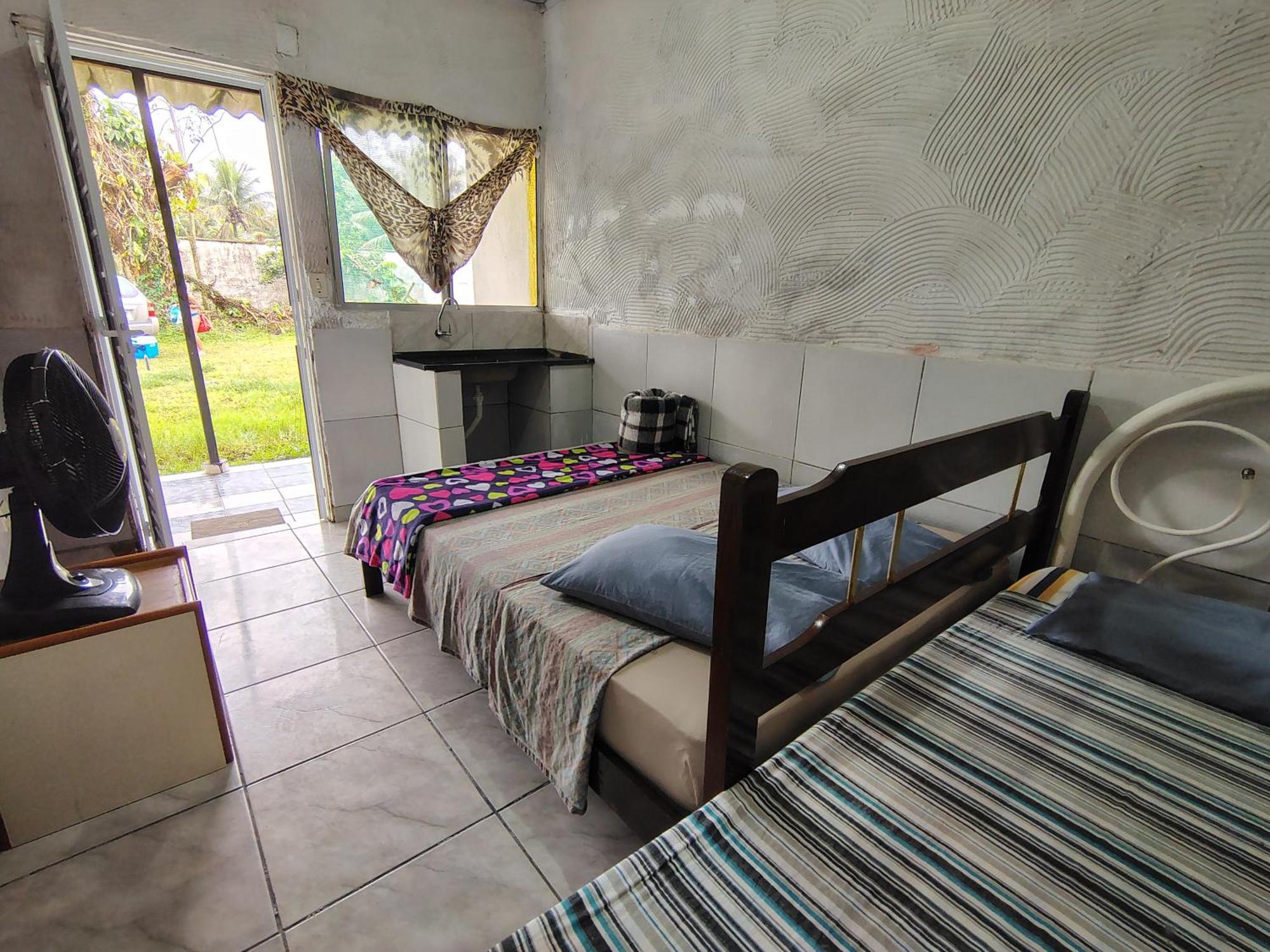 Quarto Triplo Básico