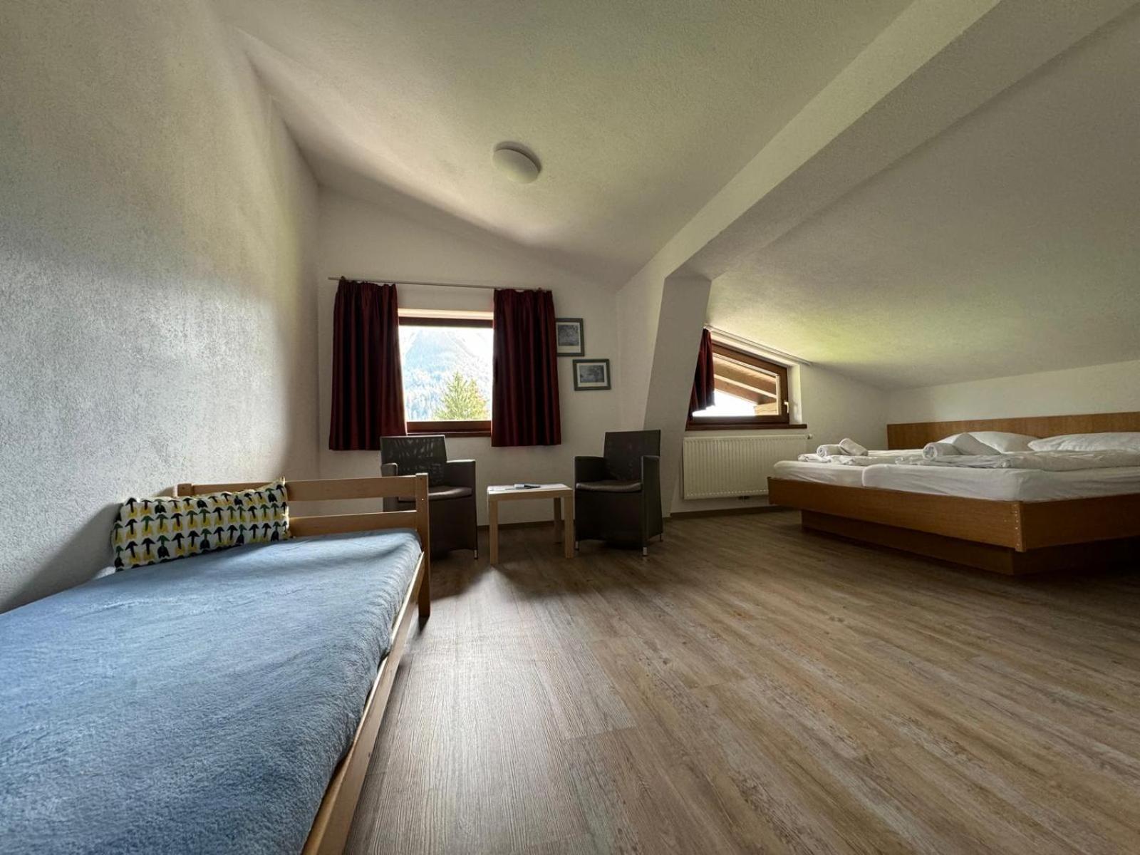 Doppelzimmer mit Bergblick
