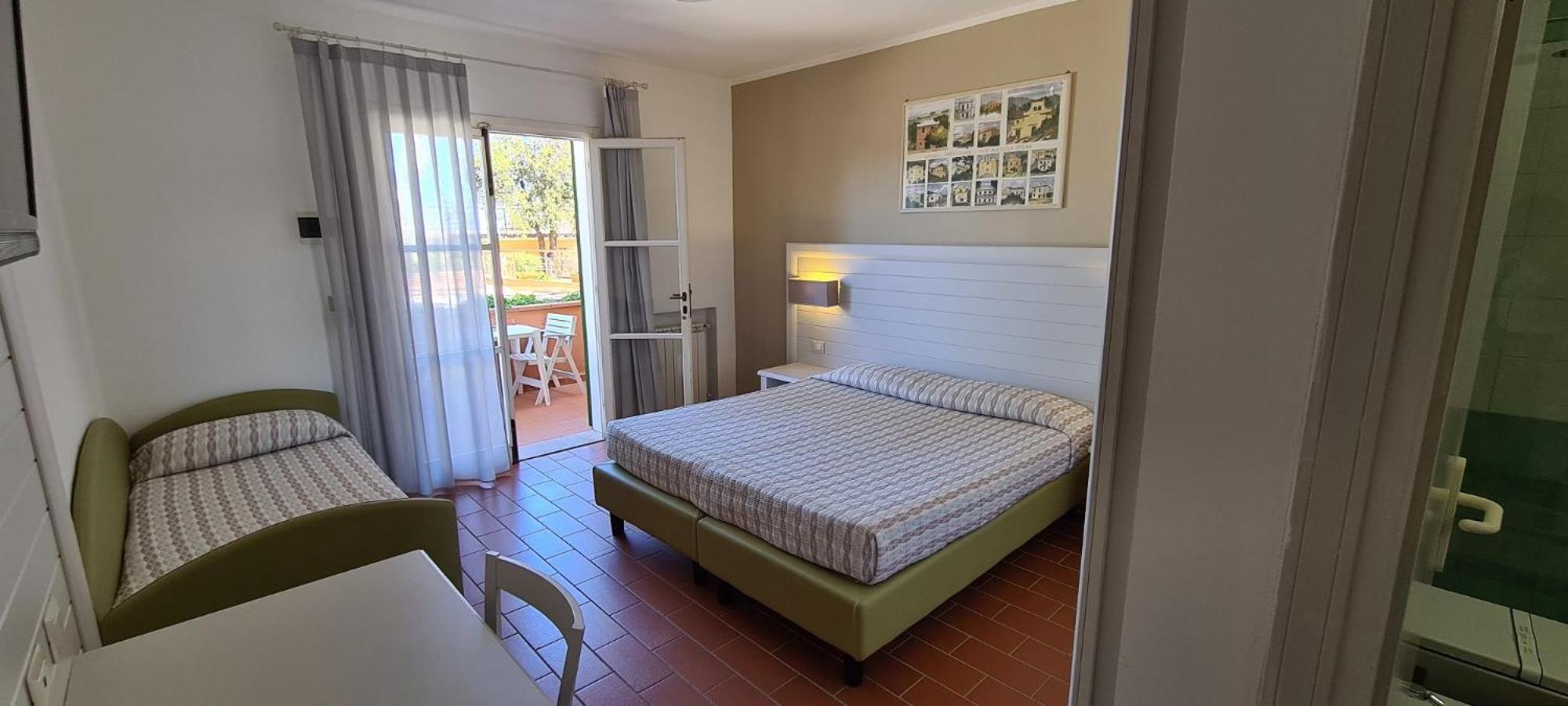Camera Tripla Classic con Vista Mare