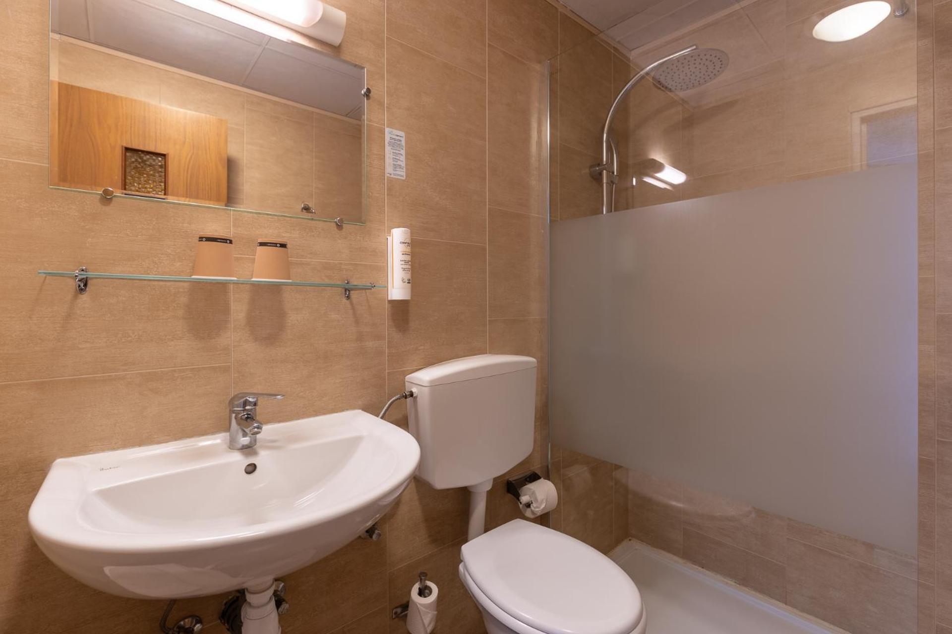 Chambre Quadruple Confort