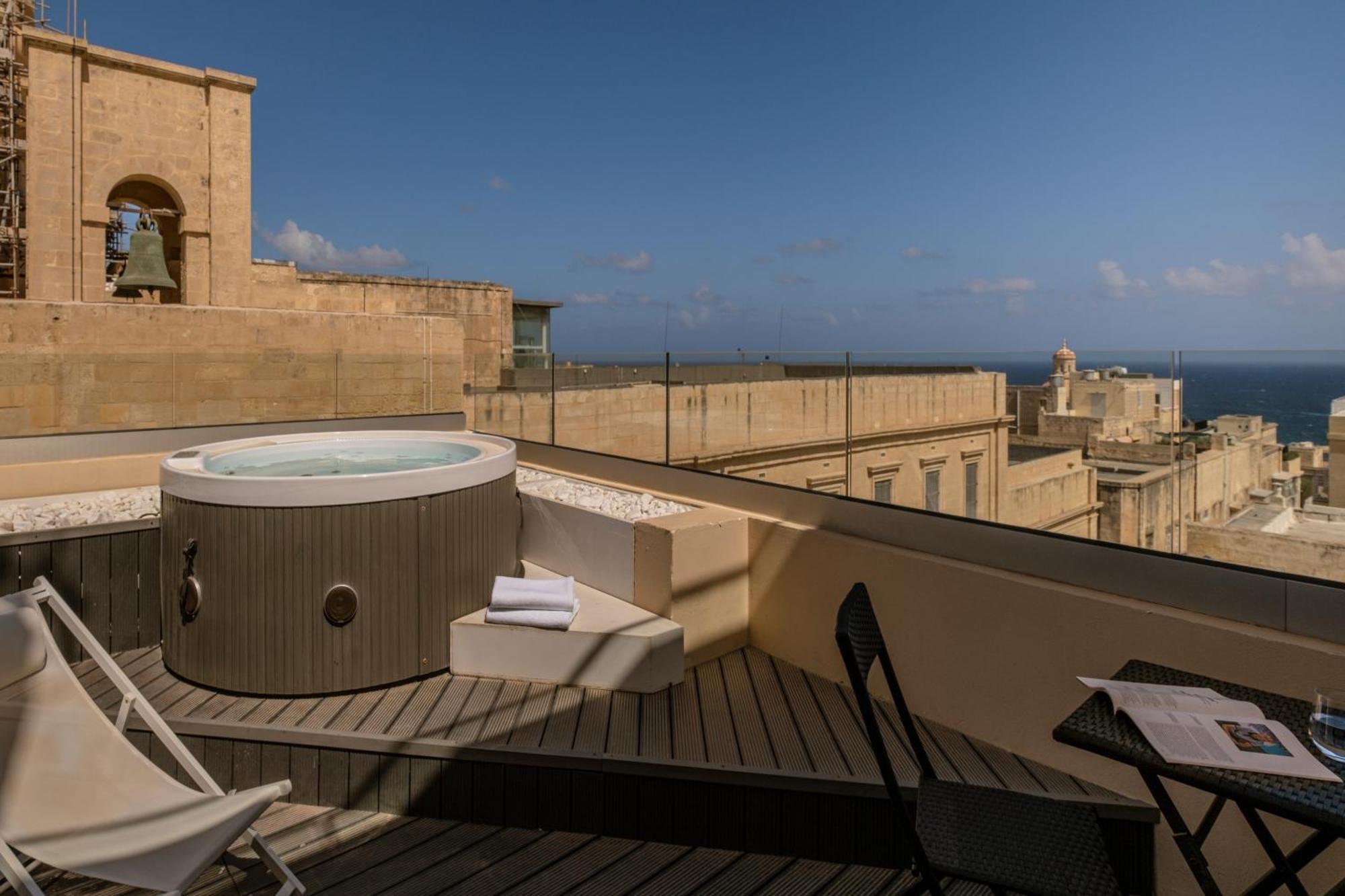 Premium Suite mit Whirlpool