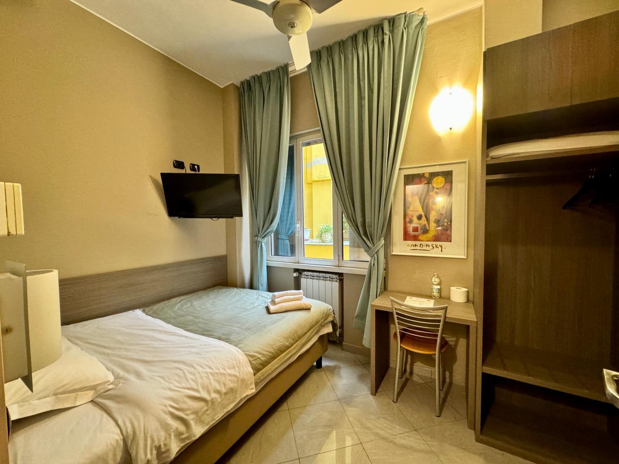 Single Room,1615684279:JPEG