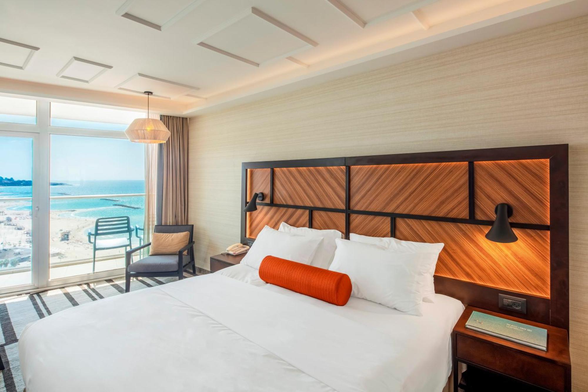 Executive Guest room 1 King Sea view Balcony,1616875620:JPEG